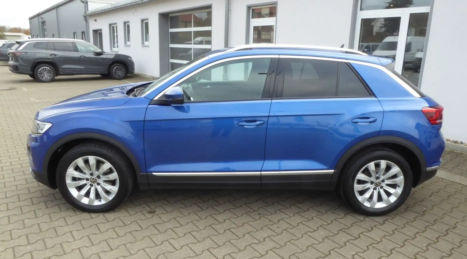 Volkswagen T-Roc 2.0 TSI OPF 4MOTION DSG Sport Blau - 2