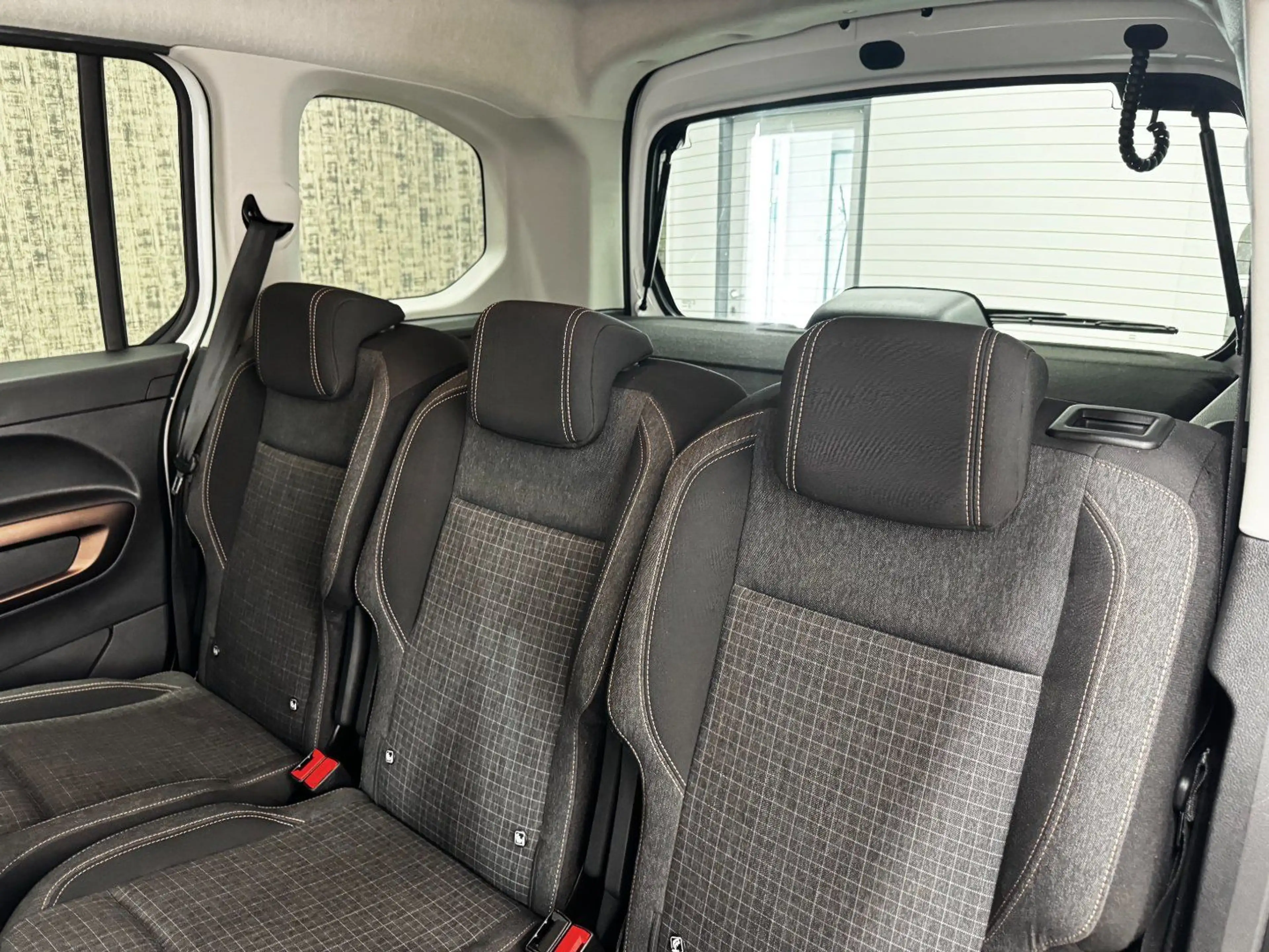 Peugeot Rifter 1.5 BlueHDi 130 FAP GT Line S&S (EURO 6d-TE — photo 13