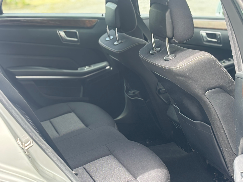 Mercedes-Benz E 220 E 220 CDI Elegance — photo 11