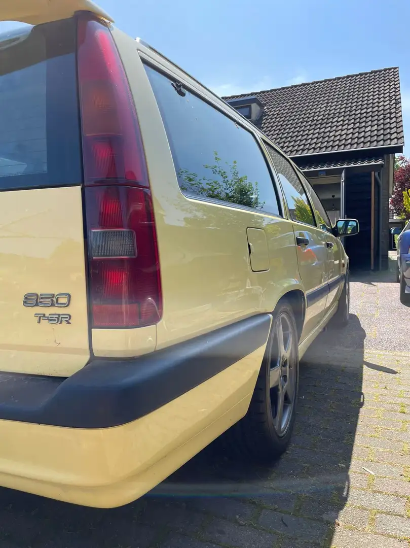 Volvo 850 2.3 T-5R Cream Yellow Geel - 2