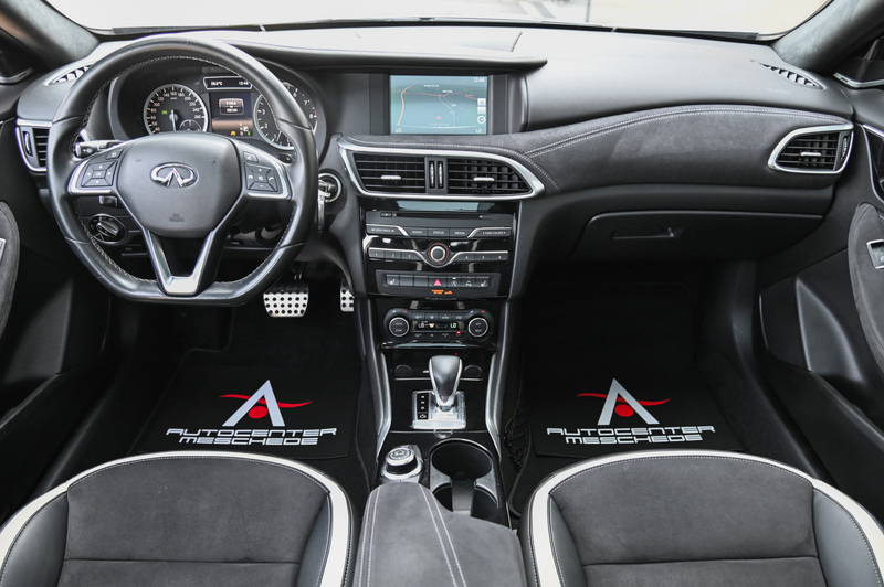 Infiniti Q30 S Sport 2.0t AWD Sport-Design-Paket* Pano* — photo 10