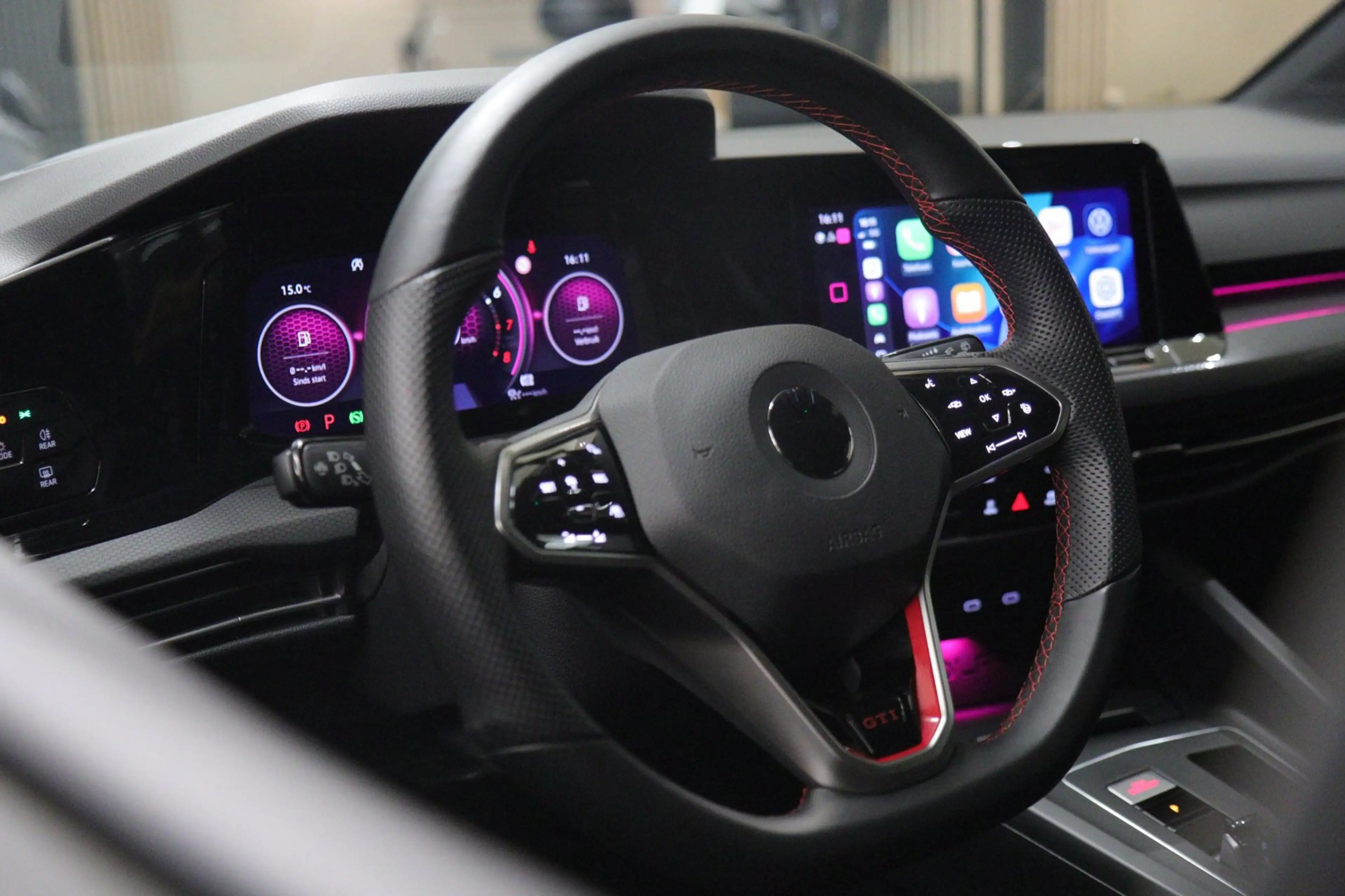 Volkswagen Golf GTI 2.0 TSI CLUBSPORT /NURBURGRING/PANO/IQ-LIGHT/HUD/H — photo 47