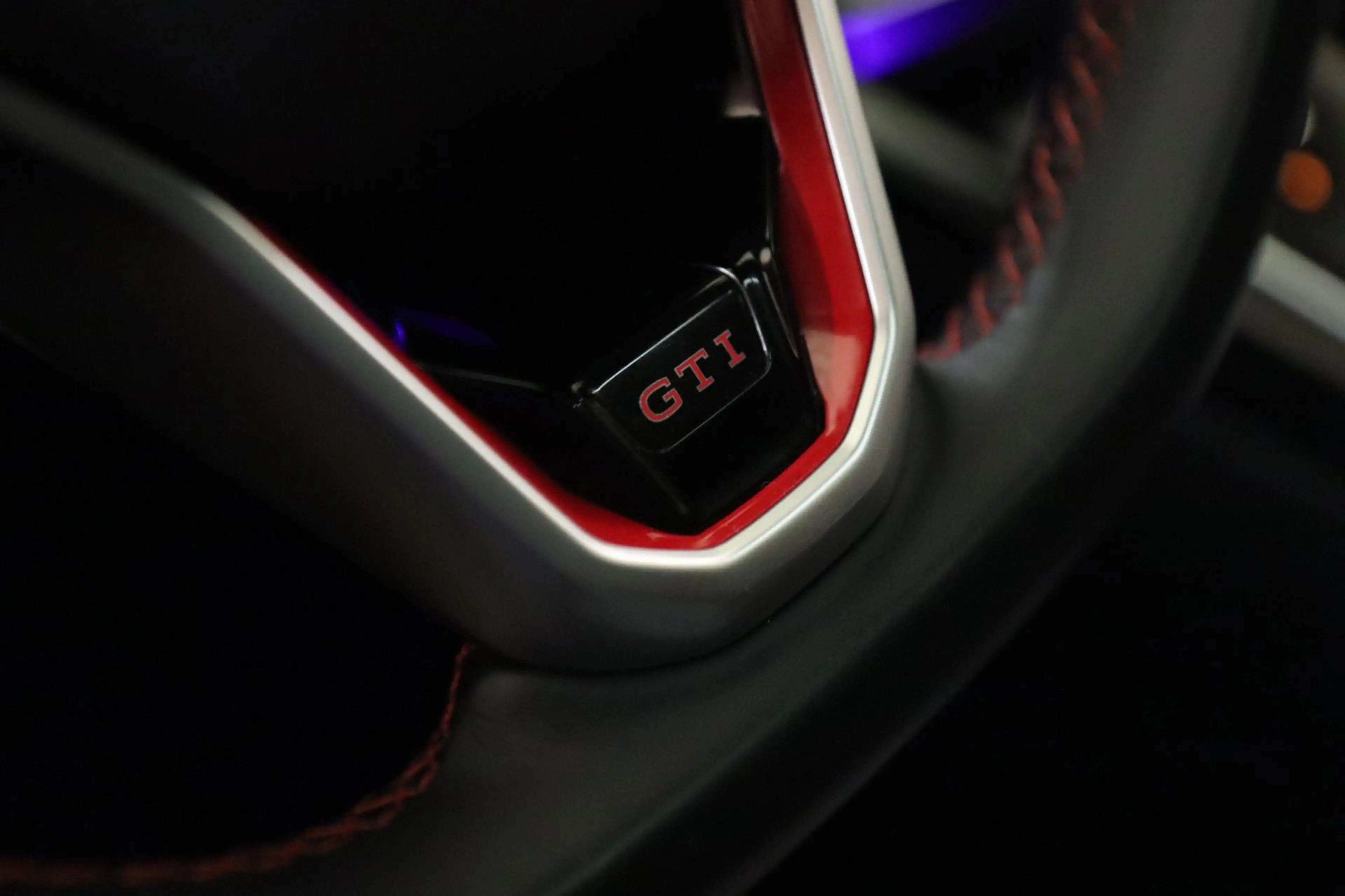 Volkswagen Golf GTI 2.0 TSI CLUBSPORT /NURBURGRING/PANO/IQ-LIGHT/HUD/H — photo 48