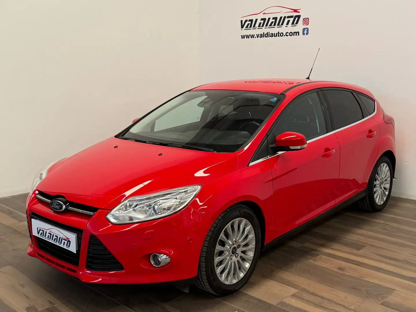 Ford Focus 2.0TDCi Titanium Powershift Rouge - 1