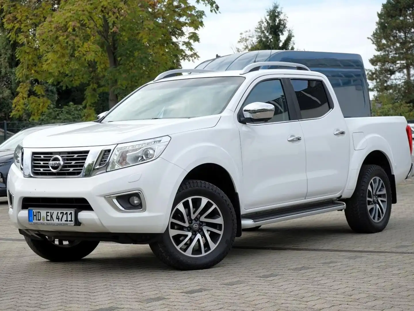 Nissan Navara Navara 2.3 dci d.cab Tekna 4wd 190cv auto E6 Bianco - 1