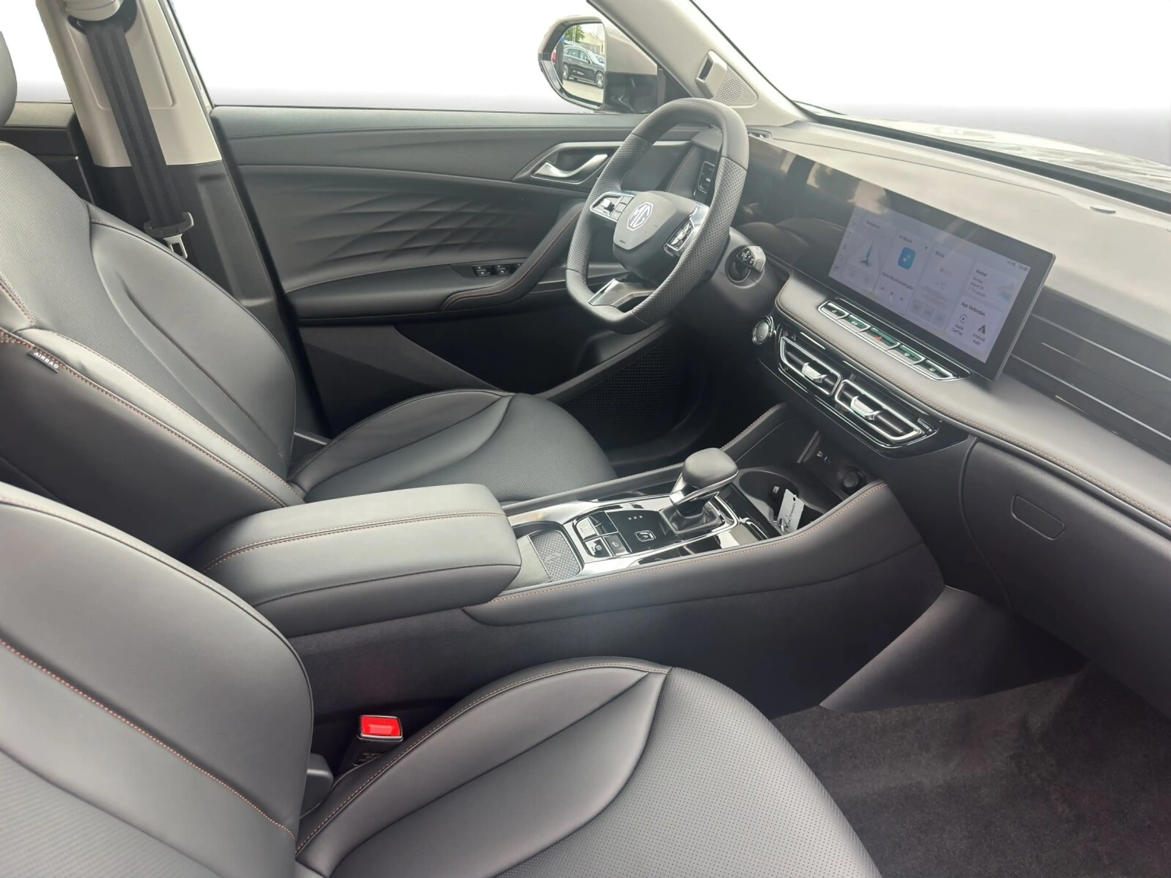 MG HS HS HEV Luxury MY25.5 — photo 12