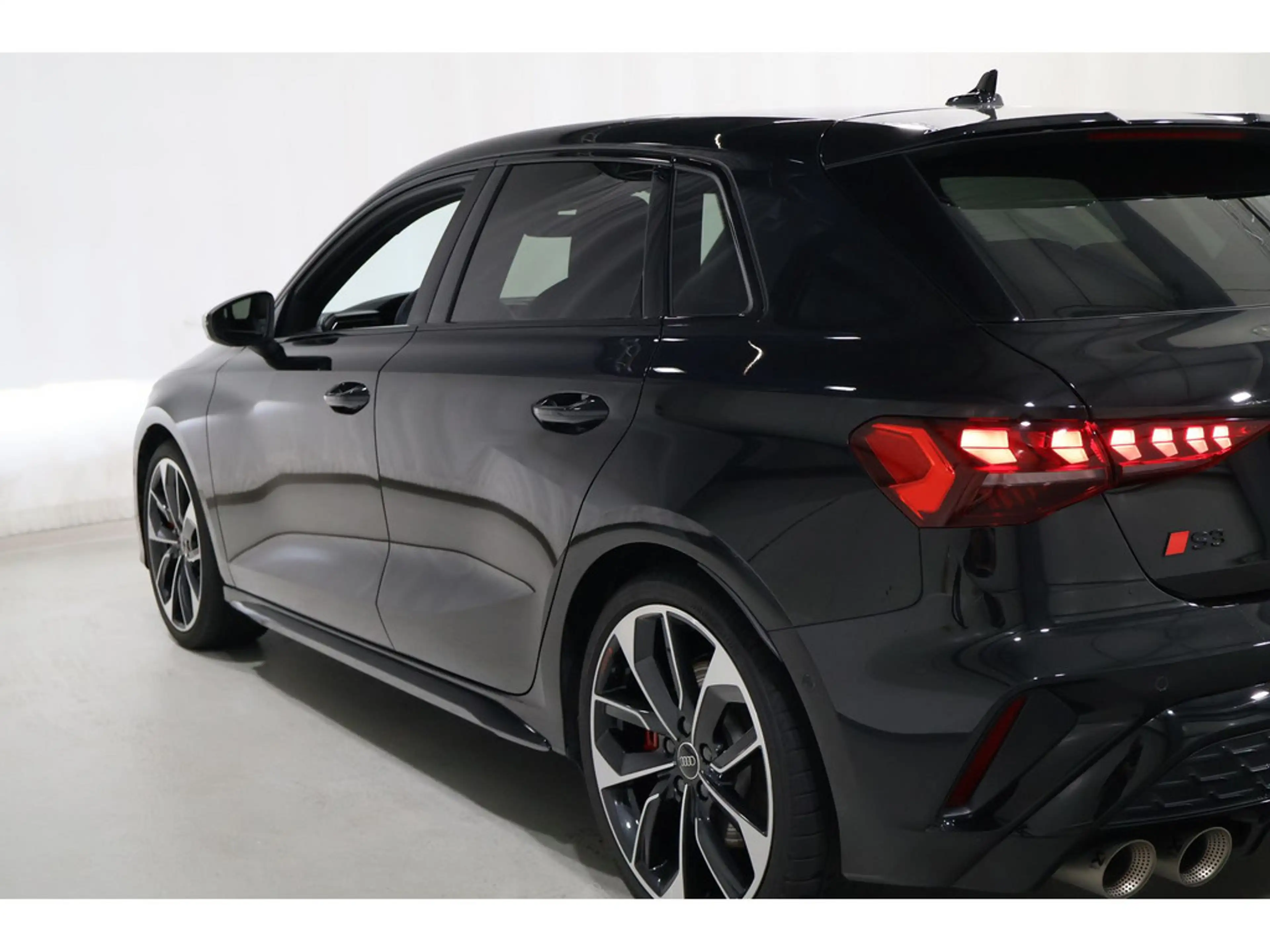 Audi S3 Sportback 2.0 TFSI quattro VC+*Pano*Matrix — photo 15