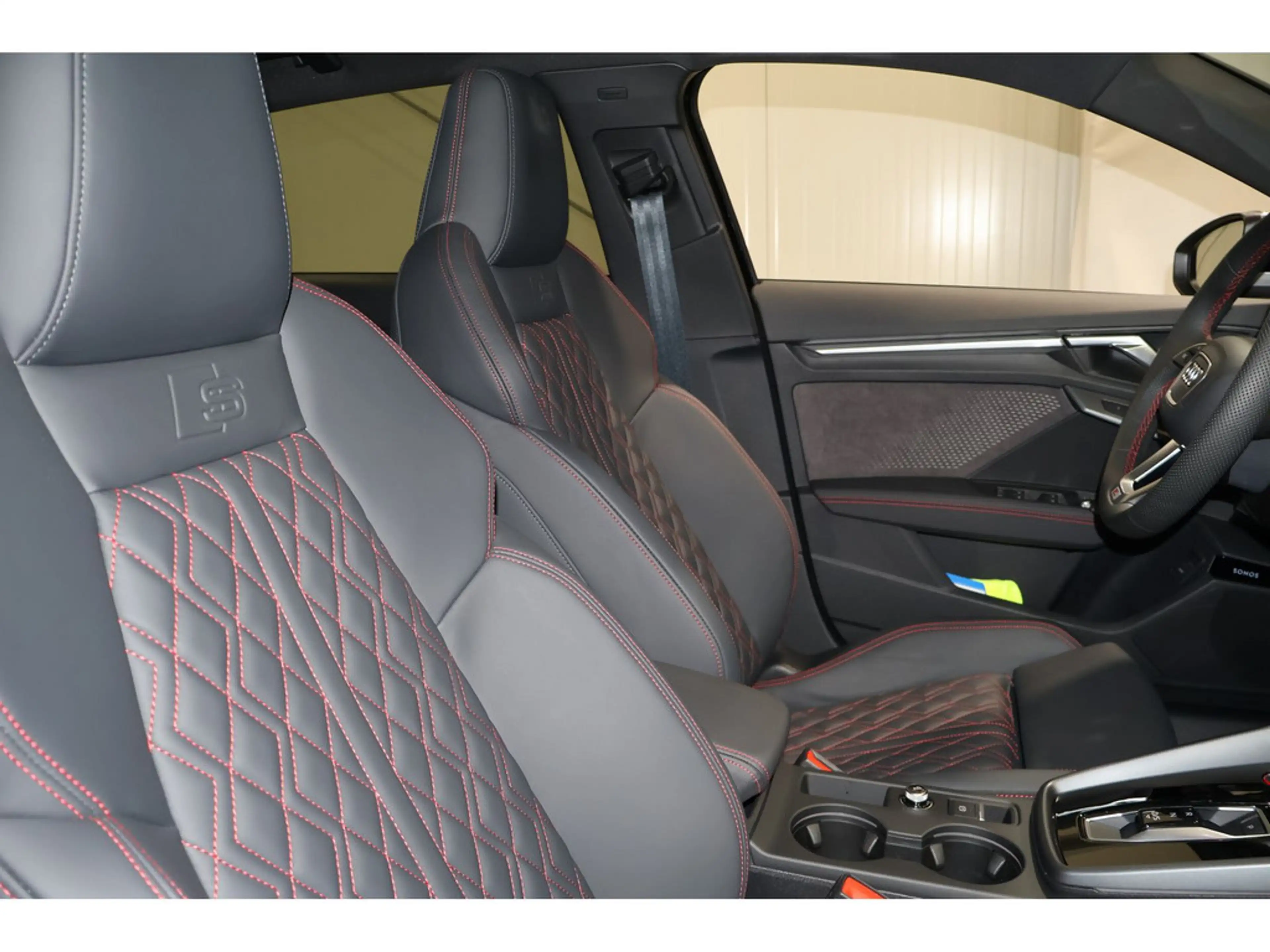 Audi S3 Sportback 2.0 TFSI quattro VC+*Pano*Matrix — photo 9