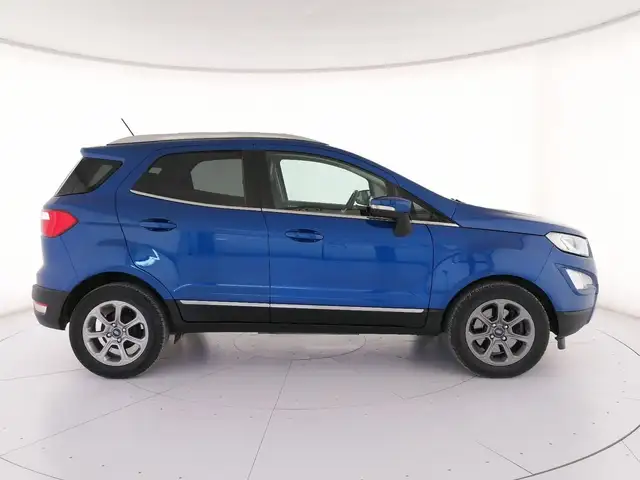 Ford Ecosport view 3
