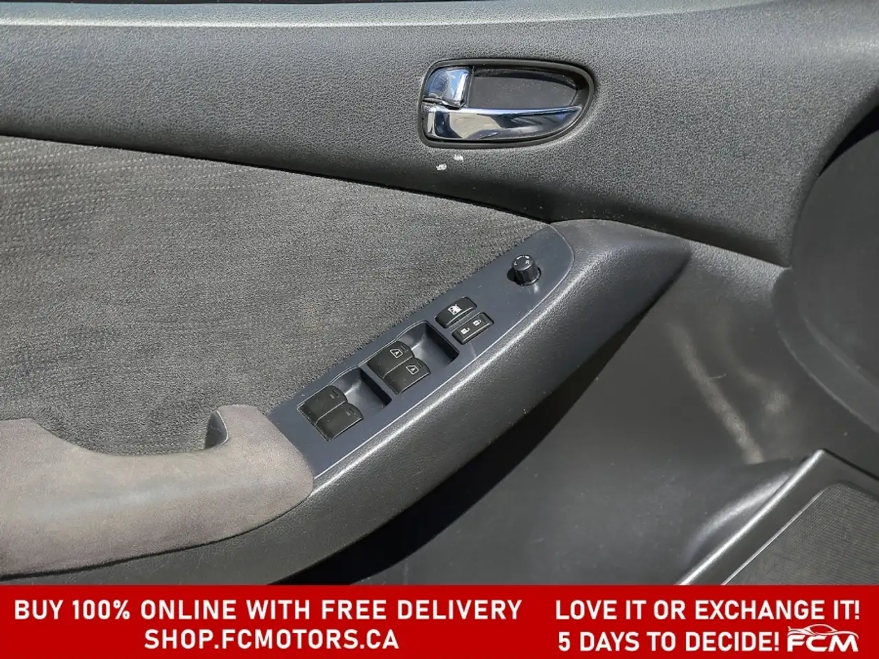 Nissan Altima снимка Nissan Altima
