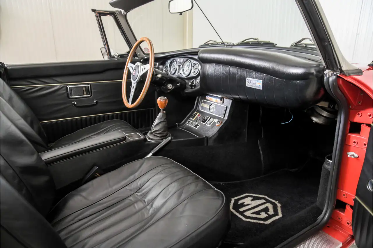 MG B Roadster overdrive, spaakwielen, foto 12