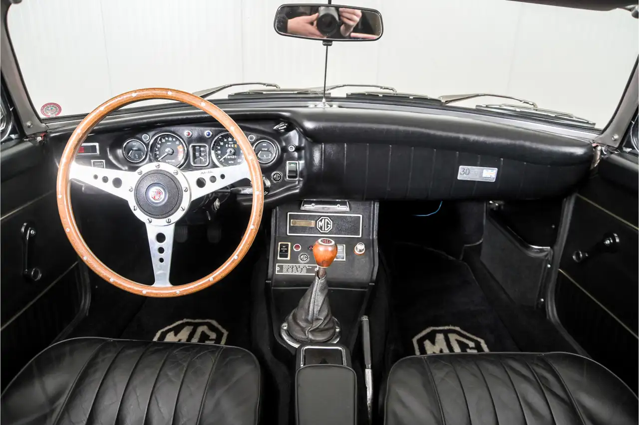 MG B Roadster overdrive, spaakwielen, foto 7