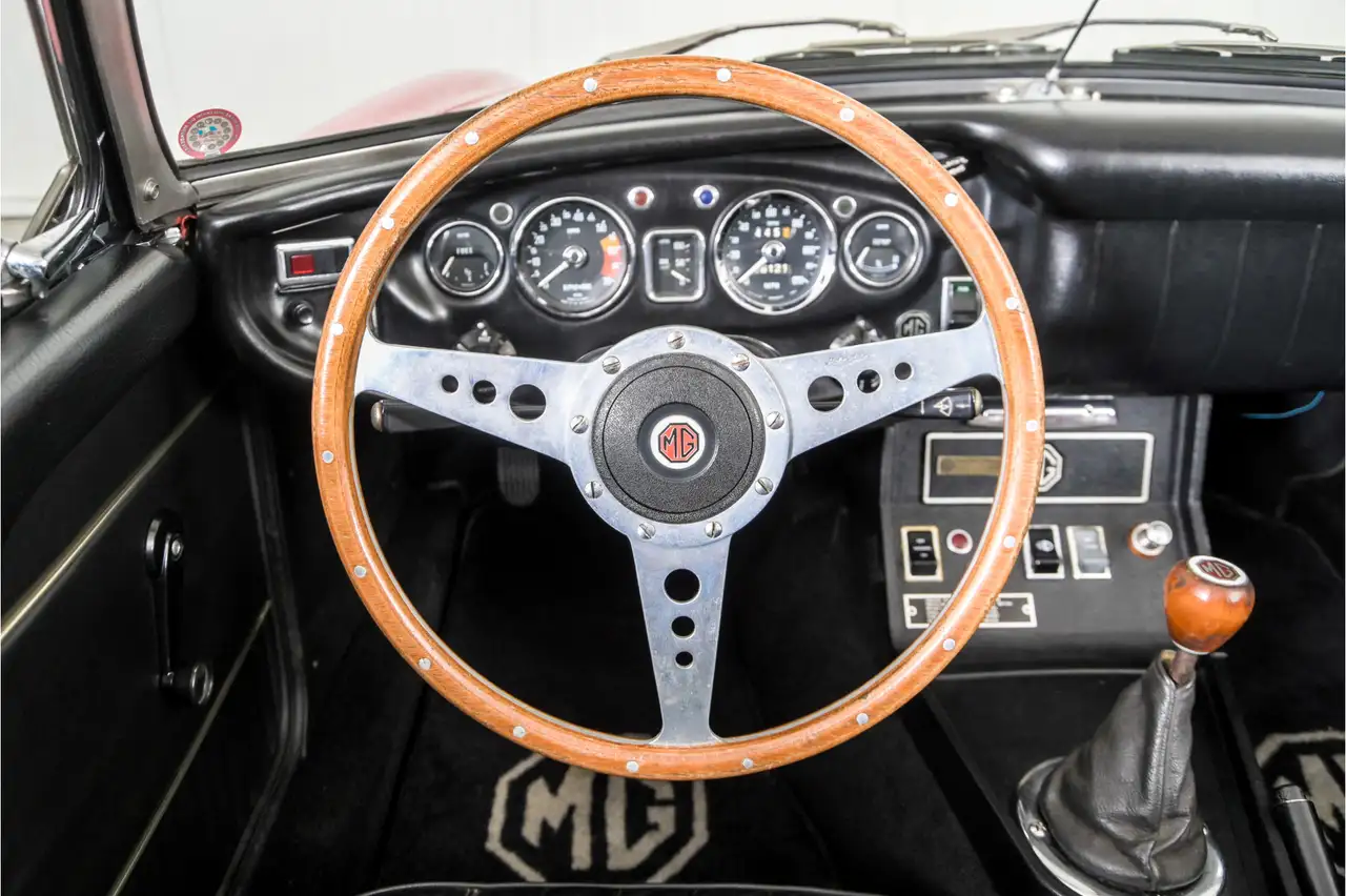 MG B Roadster overdrive, spaakwielen, foto 8
