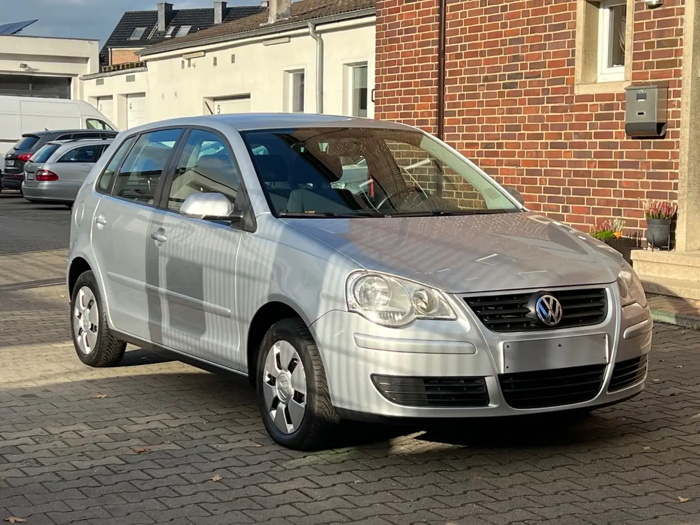 Volkswagen Polo IV Comfortline*TÜV NEU* Argent - 1