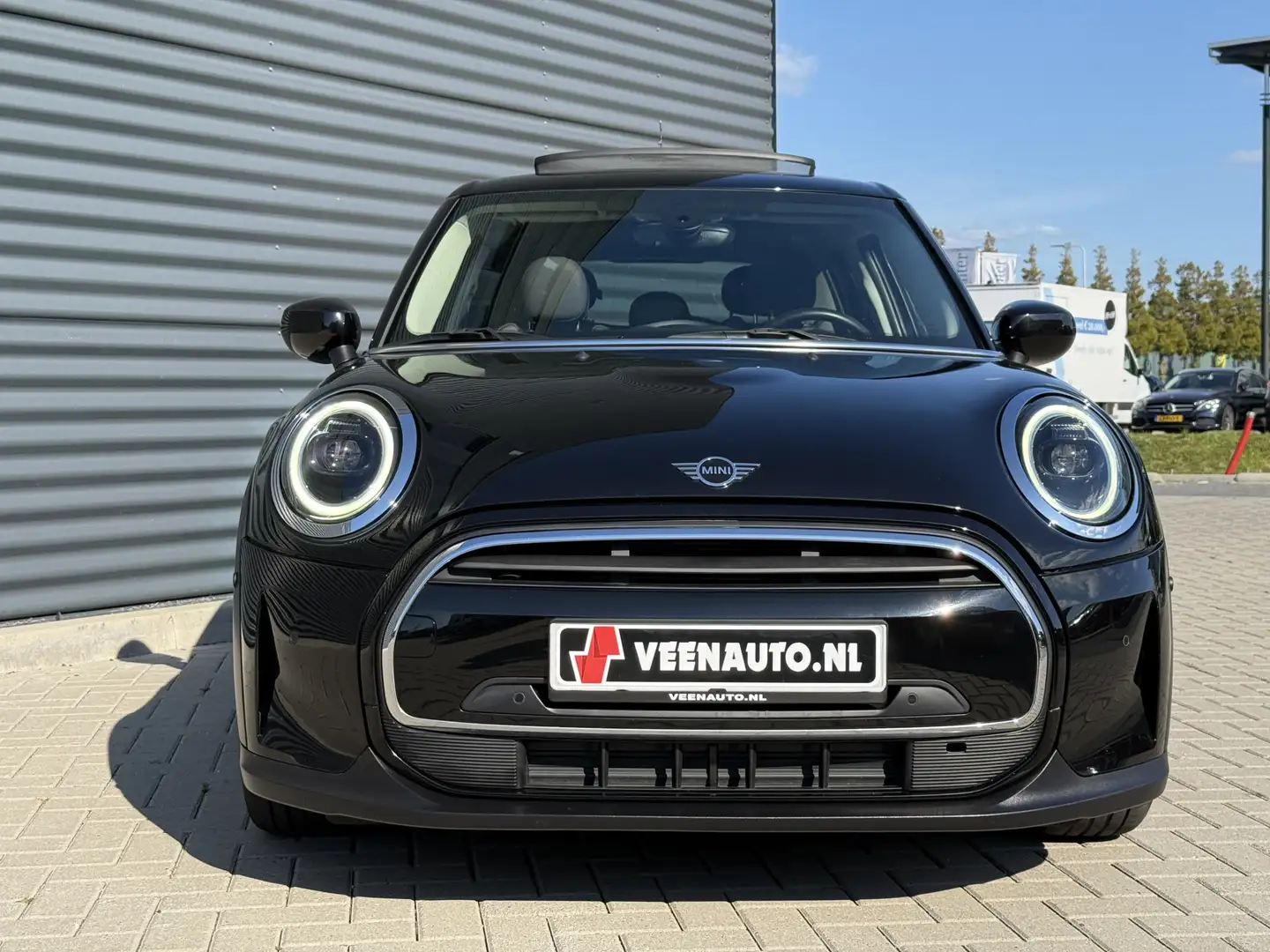 MINI Cooper Mini 5drs 1.5 Pano/Camera/Leder/Apple Nero - 2