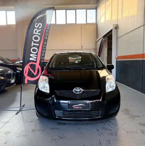 Toyota Yaris Yaris 5p 1.0 Now NEOPATENTATI