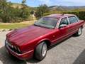 Jaguar Daimler V8 LWB Rot - thumbnail 3