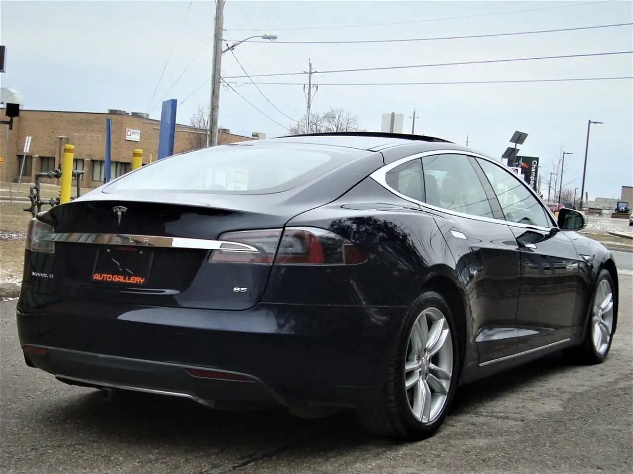 Tesla Model S снимка Tesla Model S