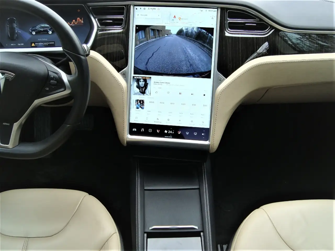 Tesla Model S снимка Tesla Model S