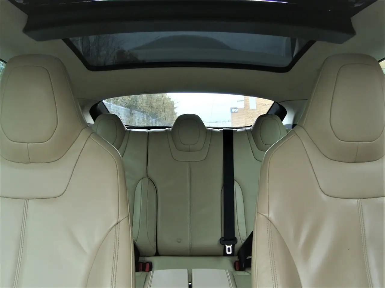 Tesla Model S снимка Tesla Model S