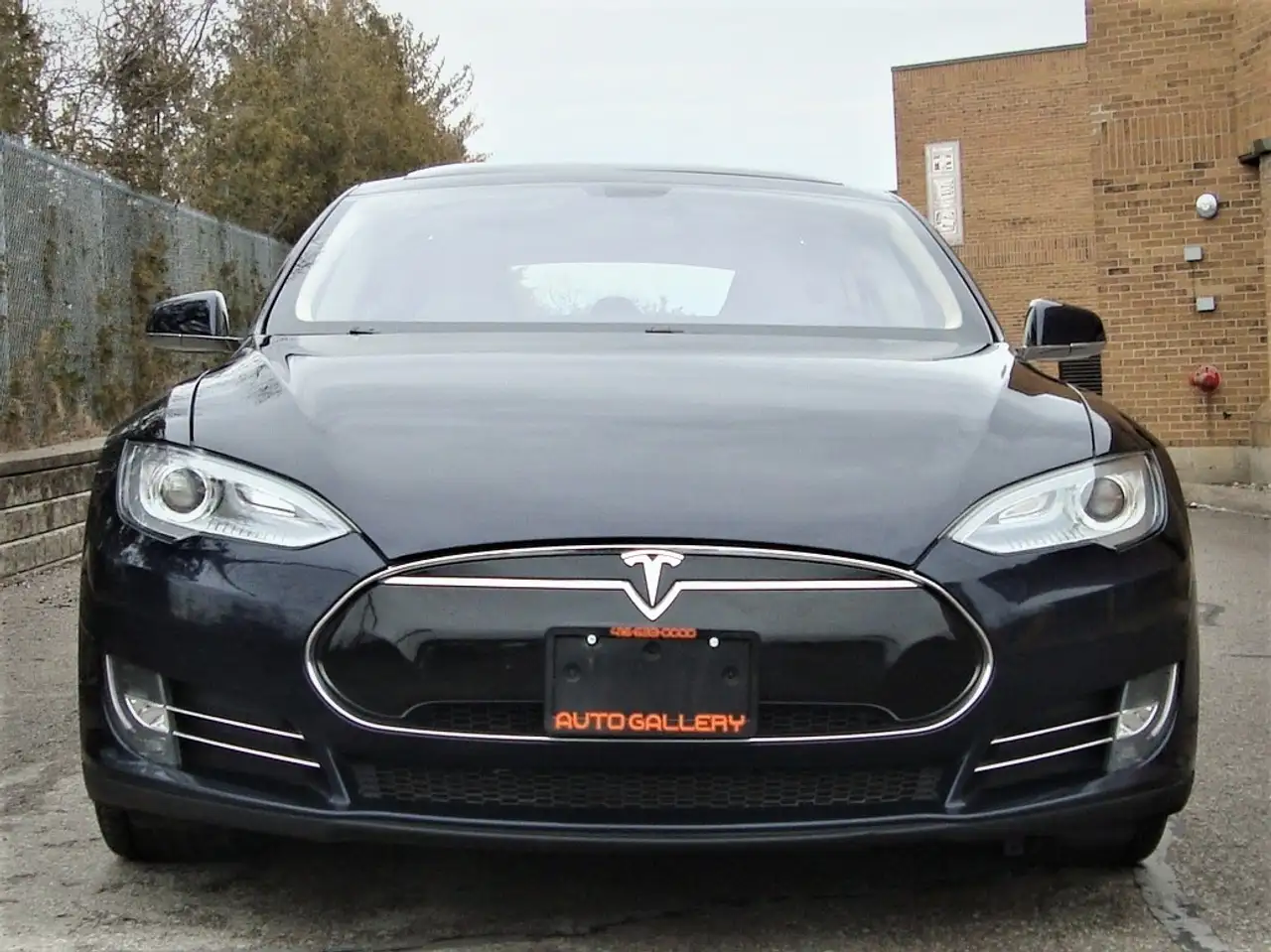 Tesla Model S снимка Tesla Model S