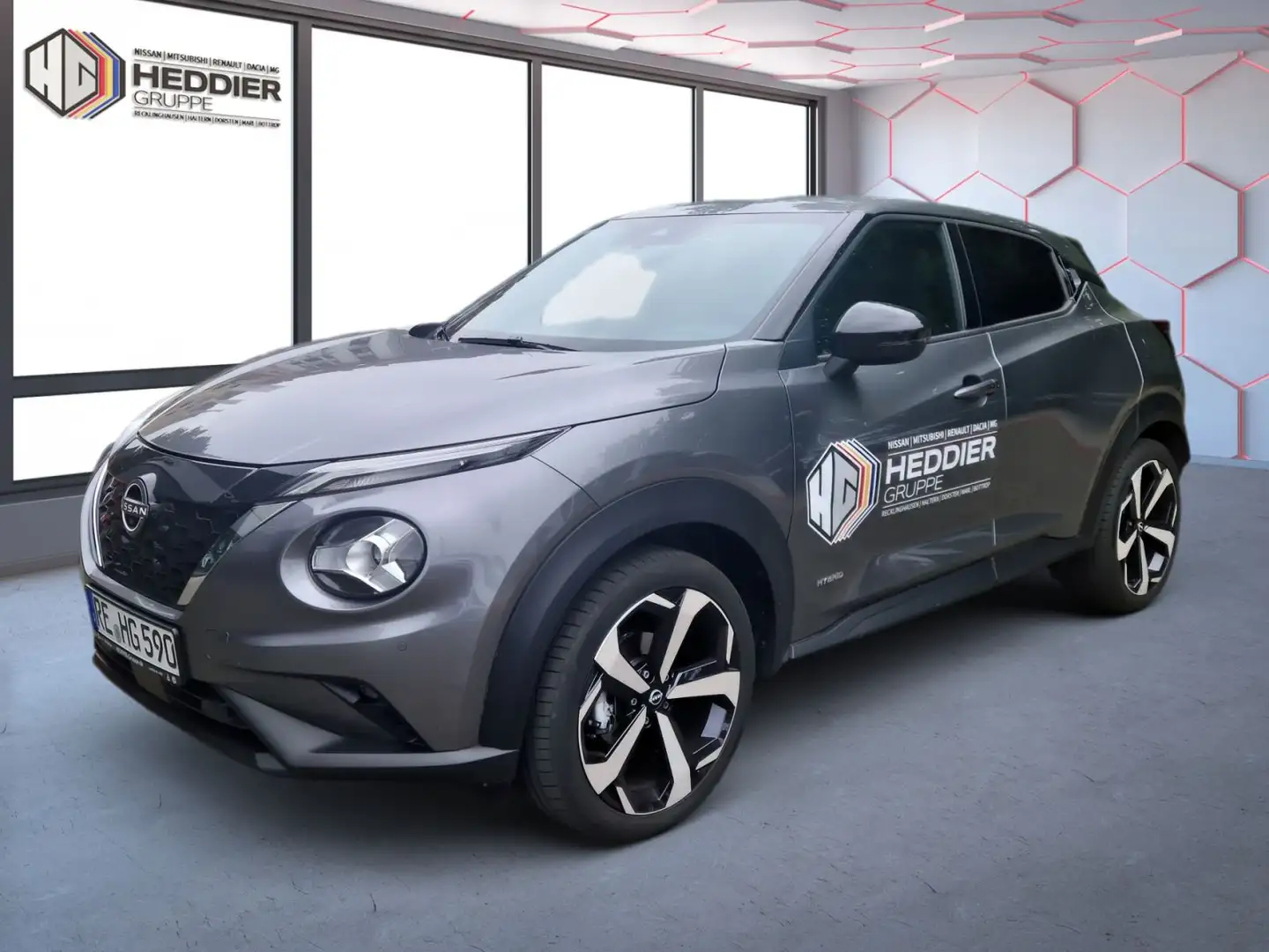 Nissan Juke Tekna Hybrid Grau - 1