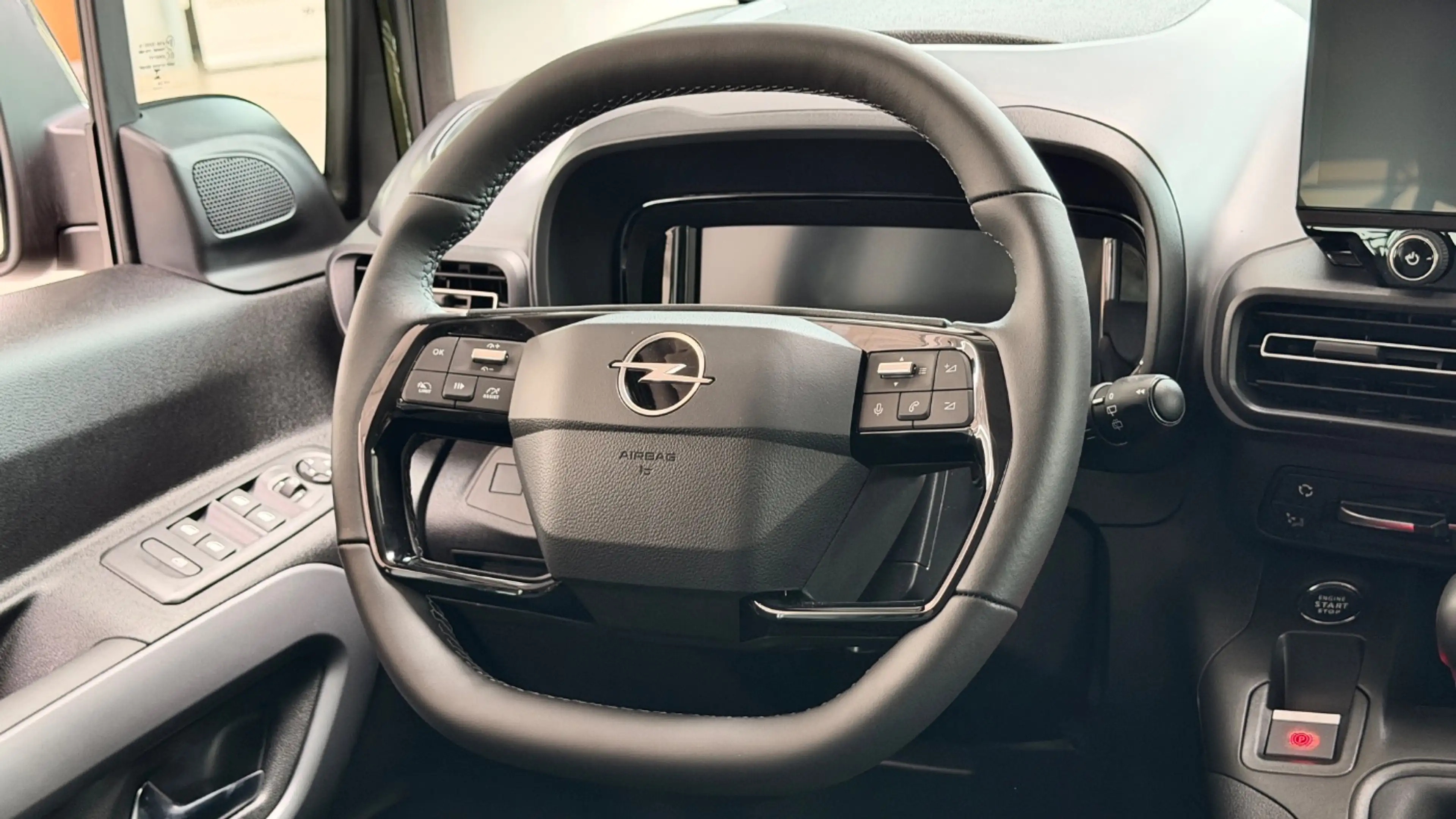 Opel Combo 1.5 GS XL 7-Sitzer Navi! Kamera! — photo 13