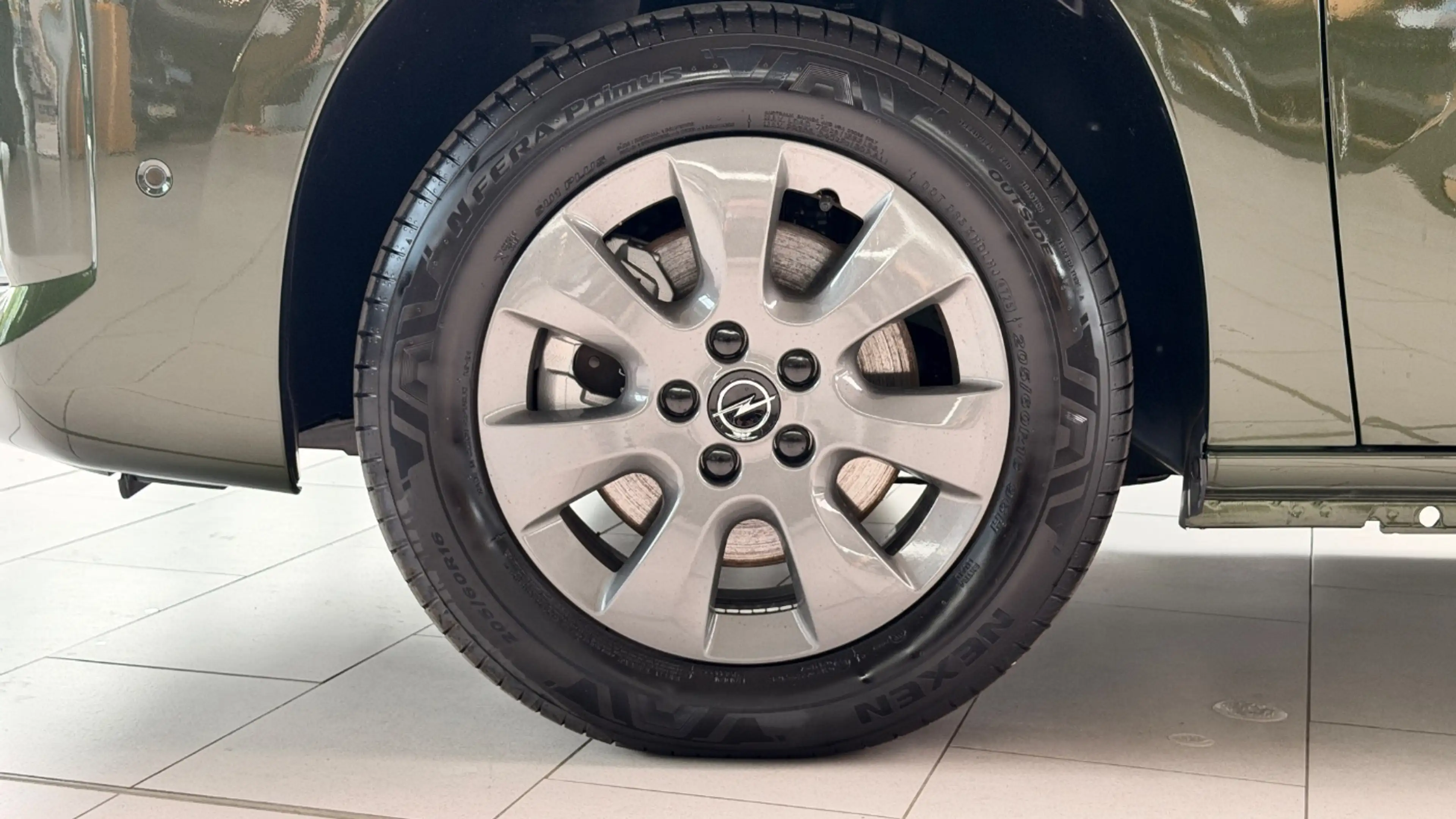 Opel Combo 1.5 GS XL 7-Sitzer Navi! Kamera! — photo 4