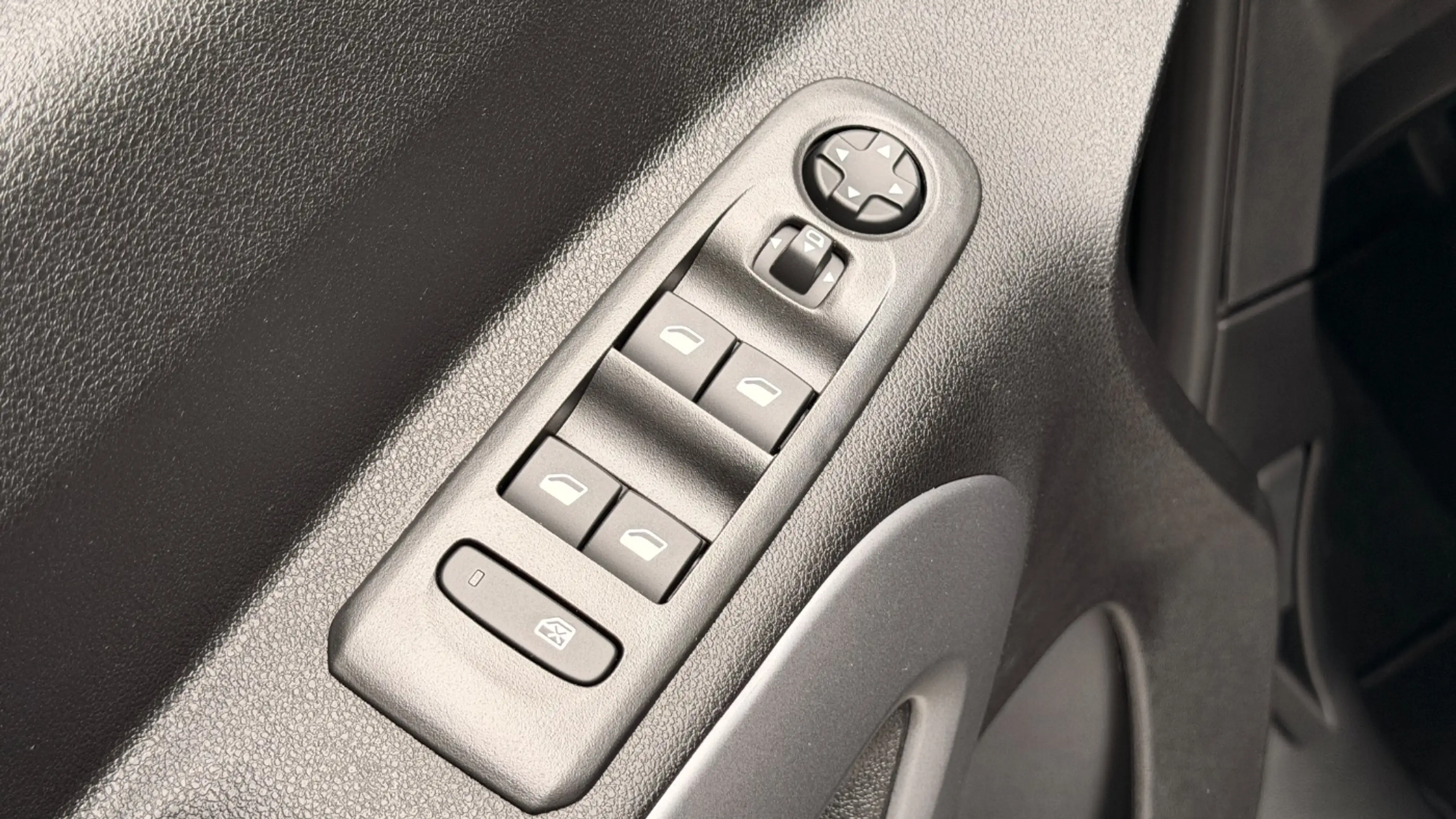 Opel Combo 1.5 GS XL 7-Sitzer Navi! Kamera! — photo 12