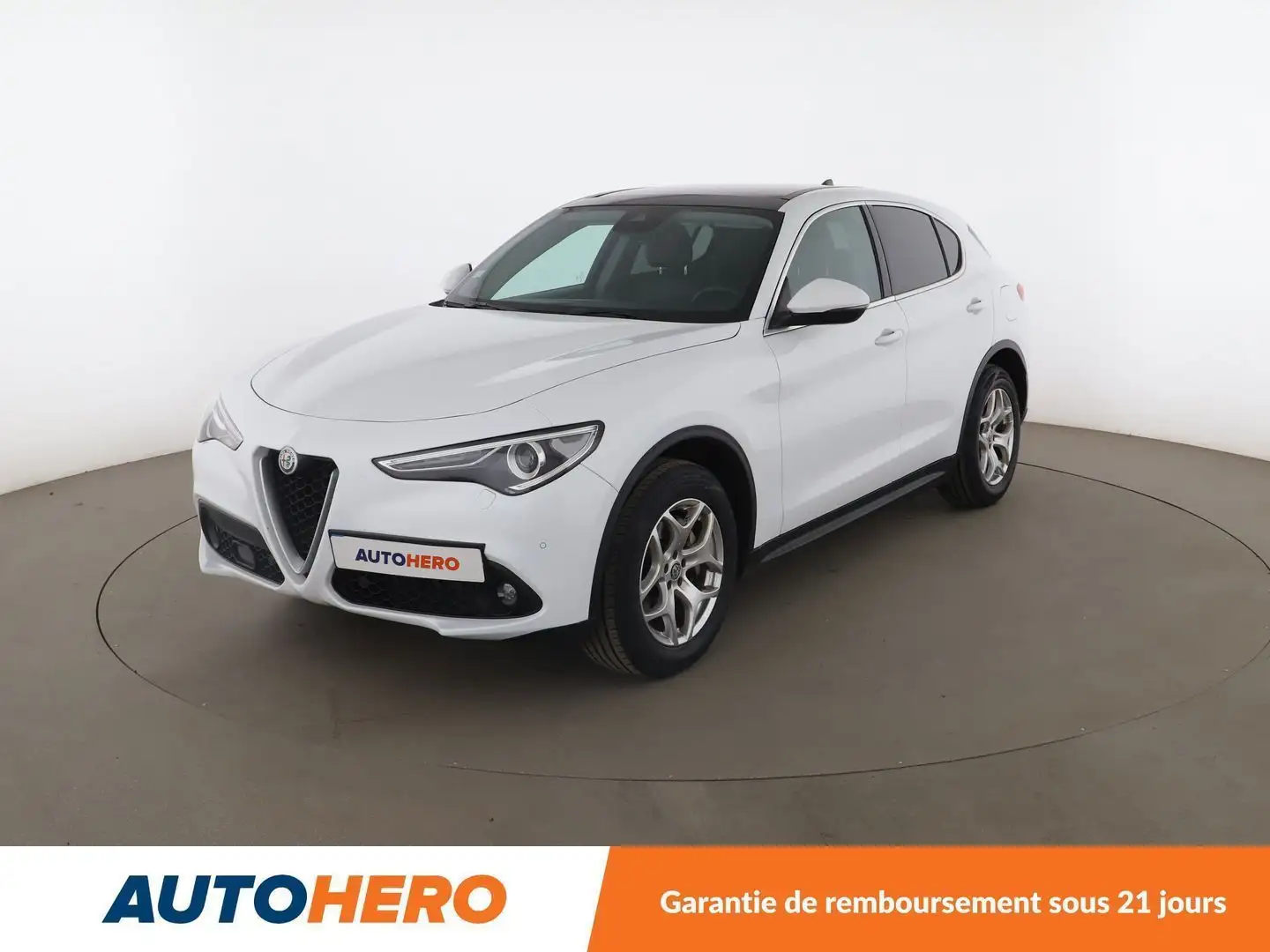 Alfa Romeo Stelvio 2.2 Diesel Q4 Executive AT8 Blanc - 1