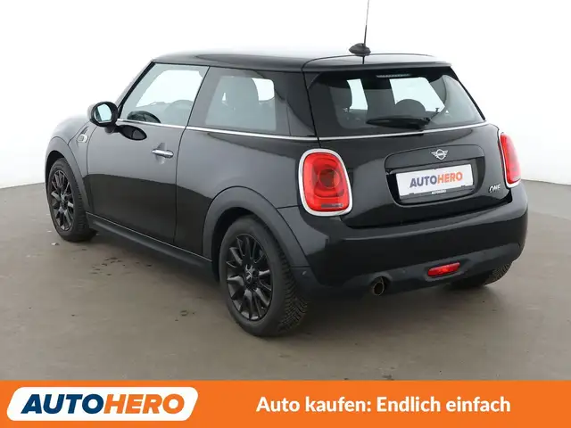 Mini Hatch view 4