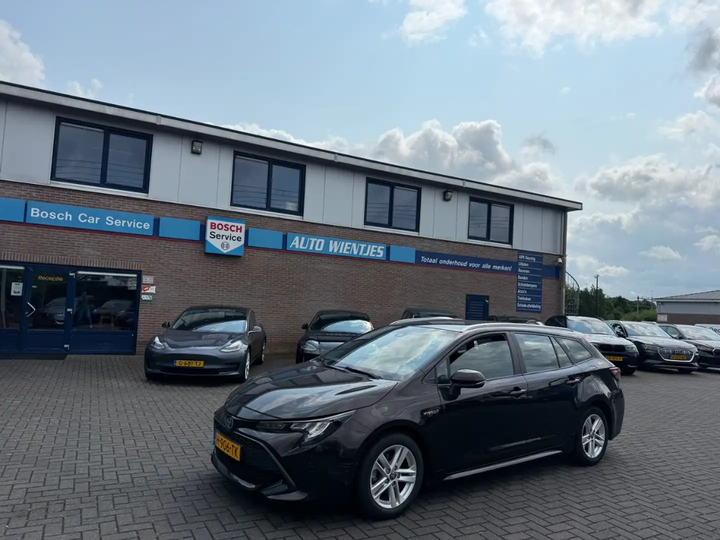 Toyota Corolla Touring Sports 1.8 Hybrid | Active | Airco-Ecc | N Brun - 2