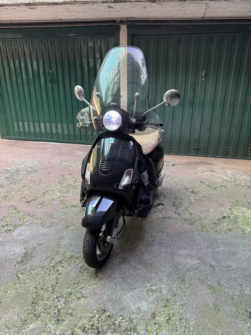 Vespa LX 150 Nero - 2