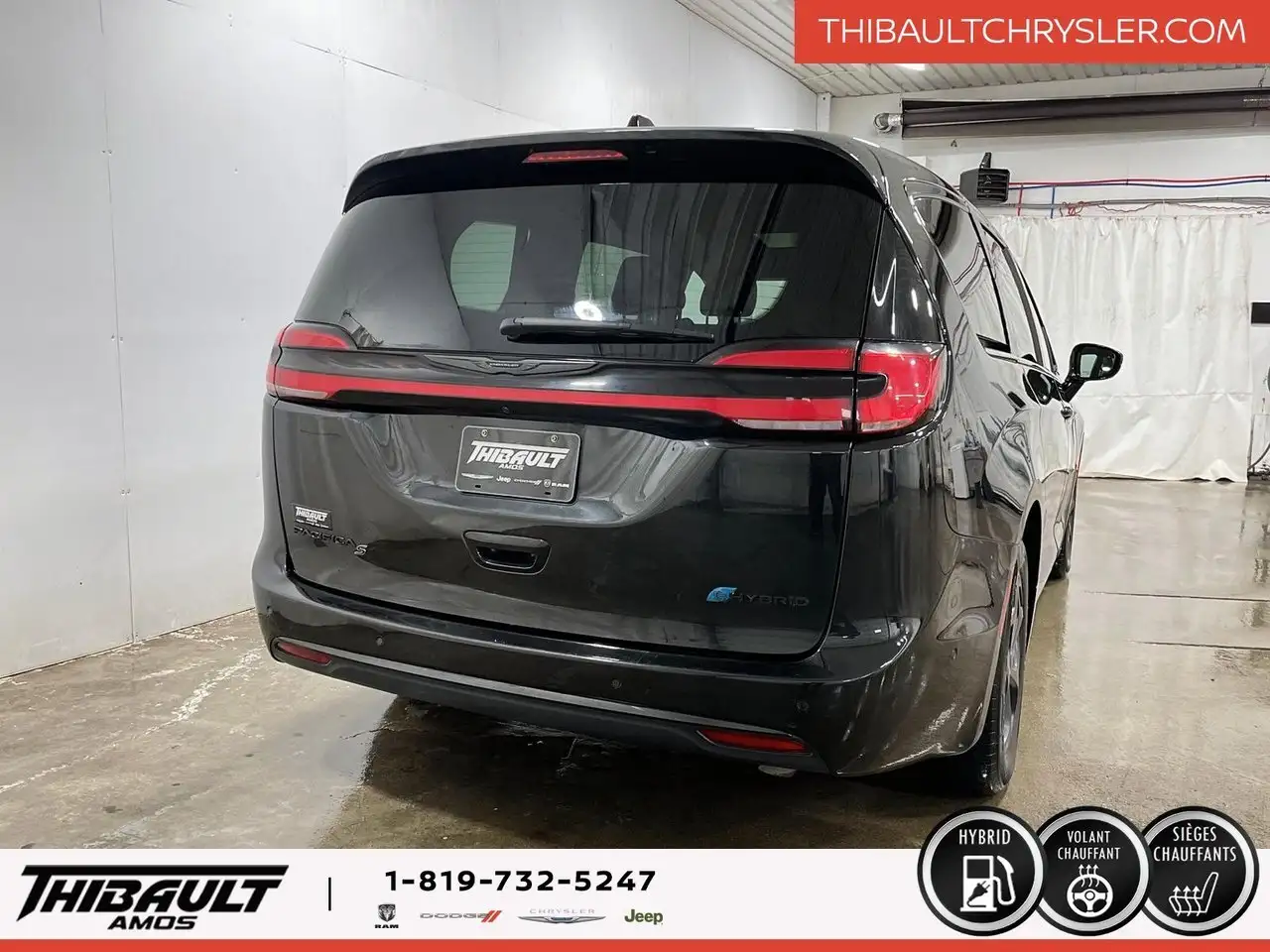 Chrysler Pacifica снимка Chrysler Pacifica