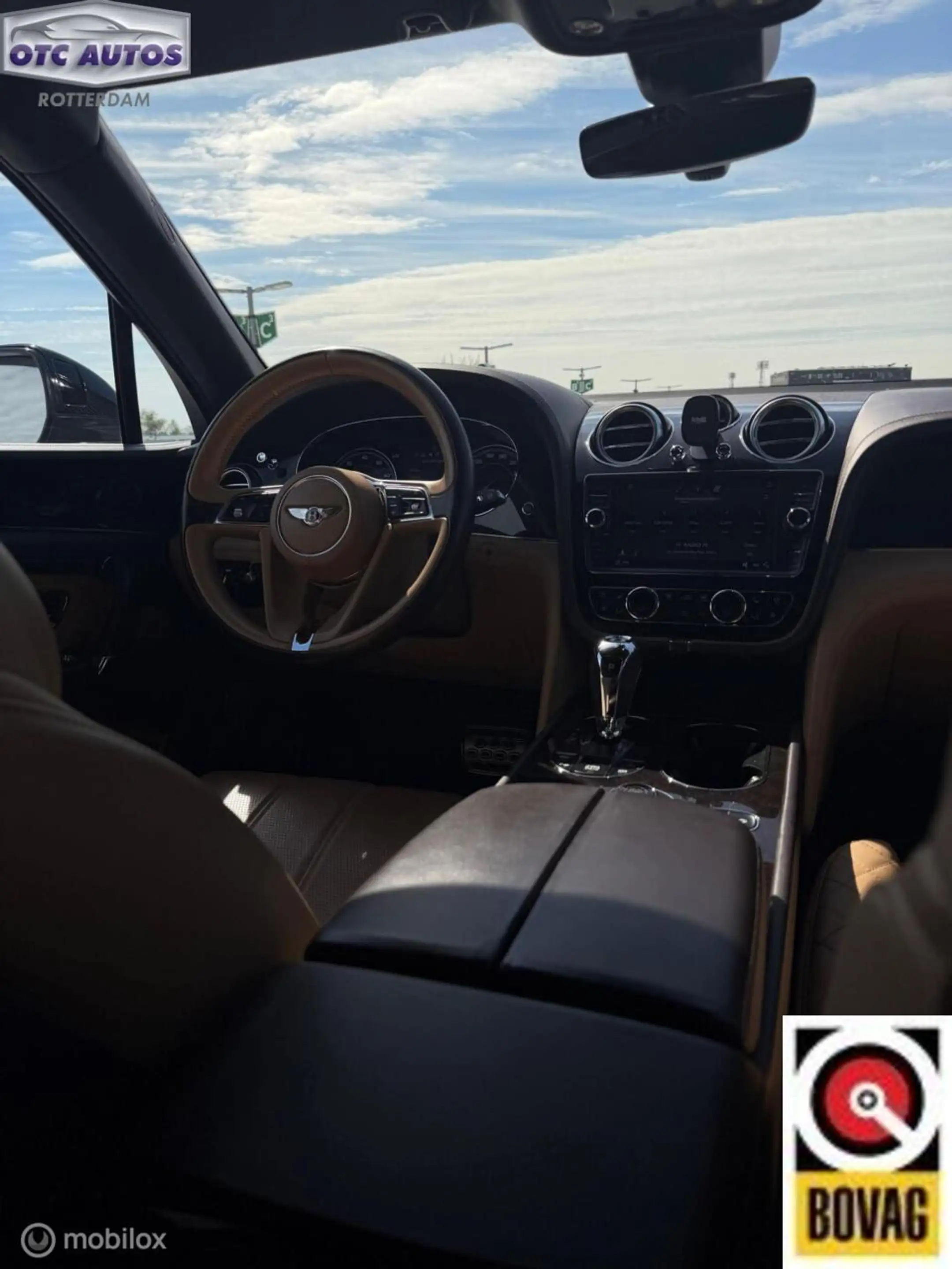 Bentley Bentayga 6.0 W12 Mulliner — photo 26