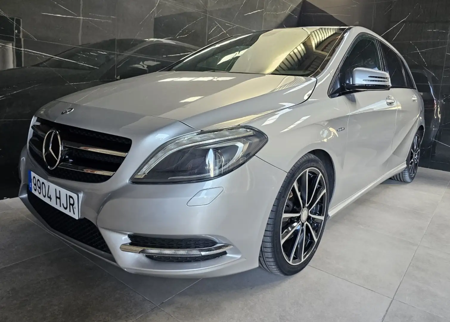 Mercedes-Benz B 180 180CDI Sport Edition Autotronic Gris - 1