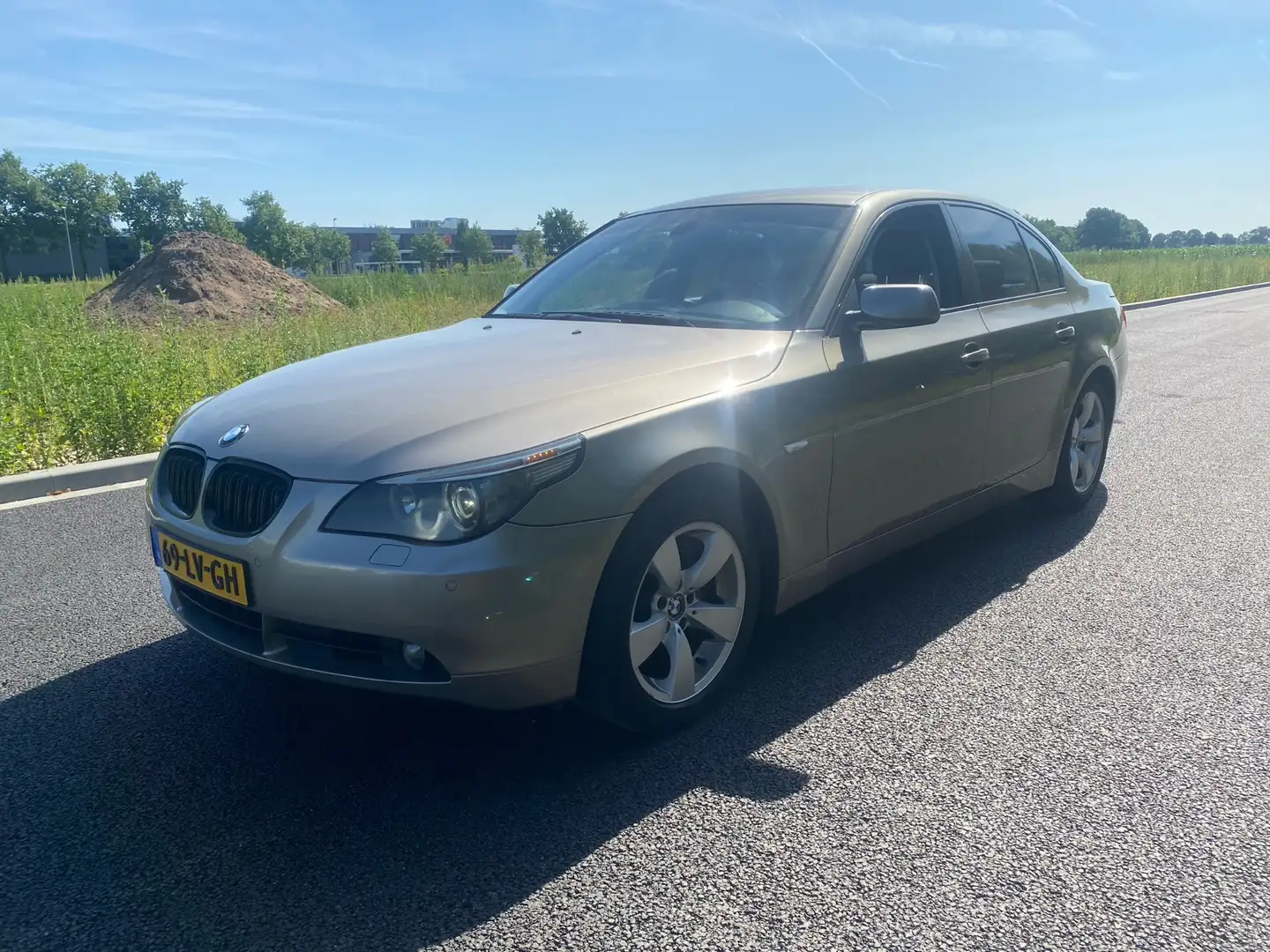 BMW 530 530i Executive Groen - 1