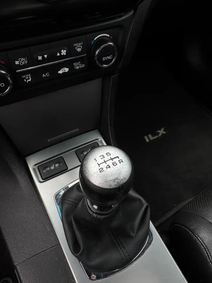 Acura ILX photo Acura ILX