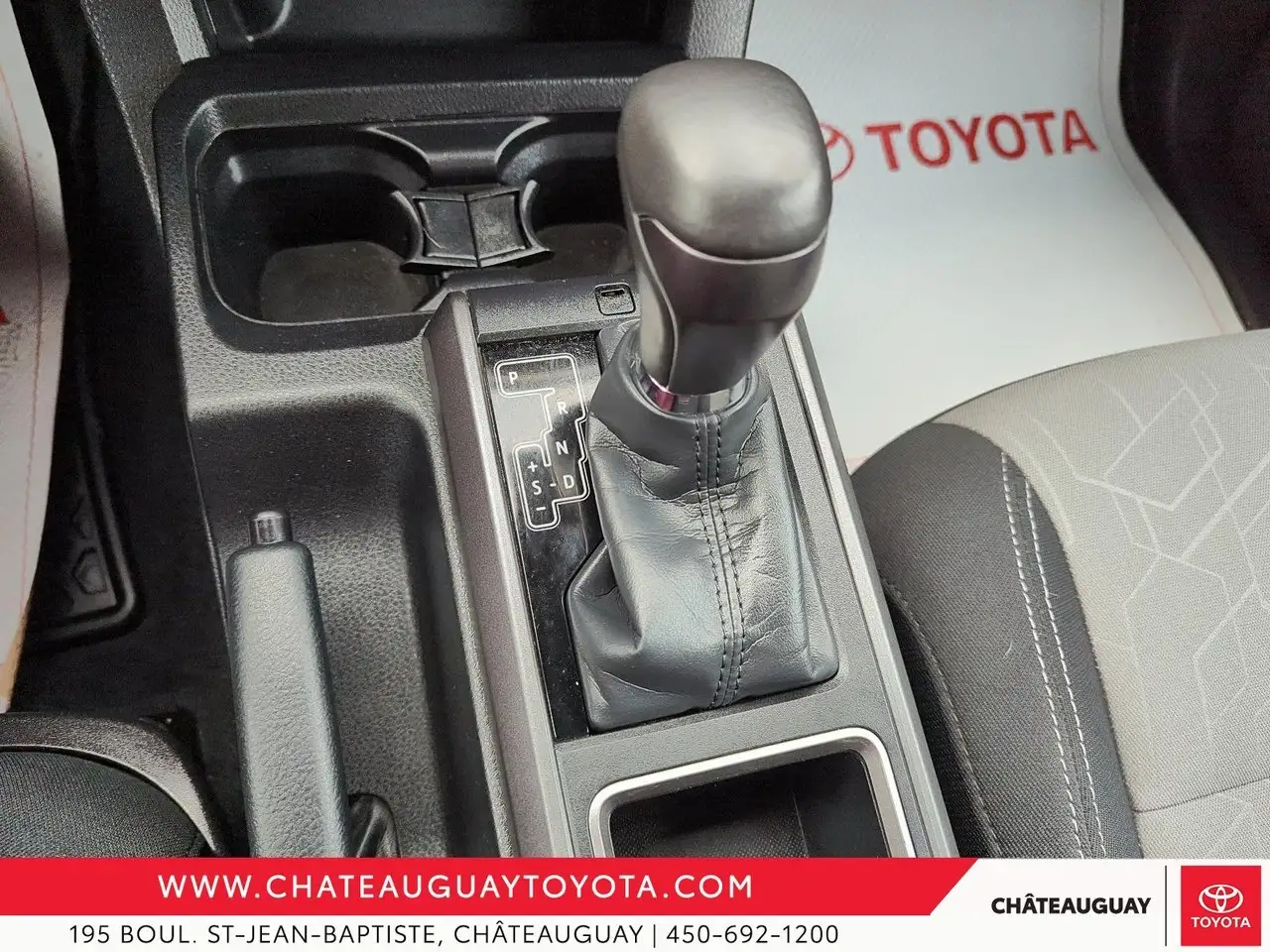 Toyota Tacoma снимка Toyota Tacoma