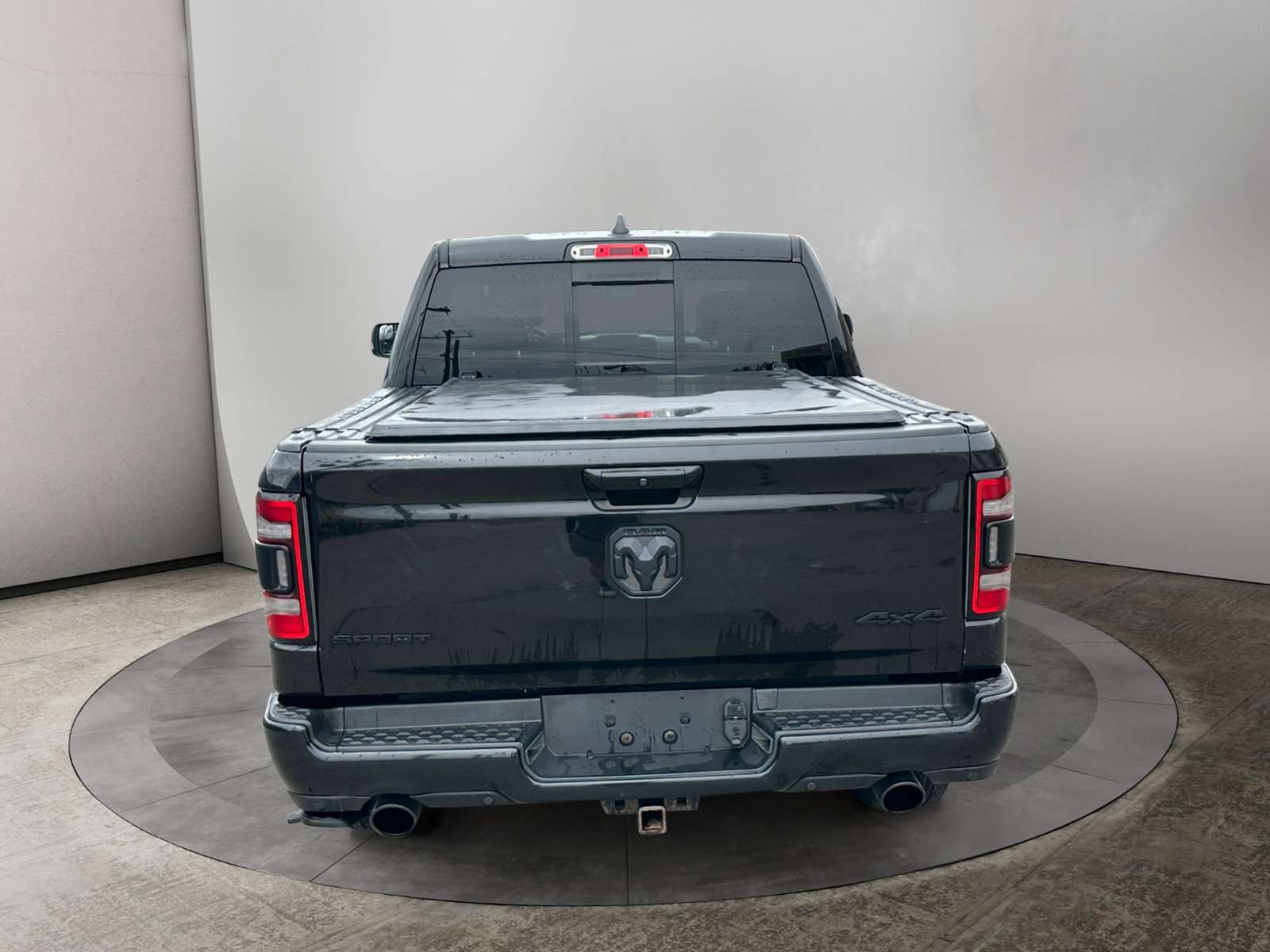 2019 RAM 1500 SPORT / PANO ROOF / ALPINE SOUND / BLACK APPEARANC — снимка 1