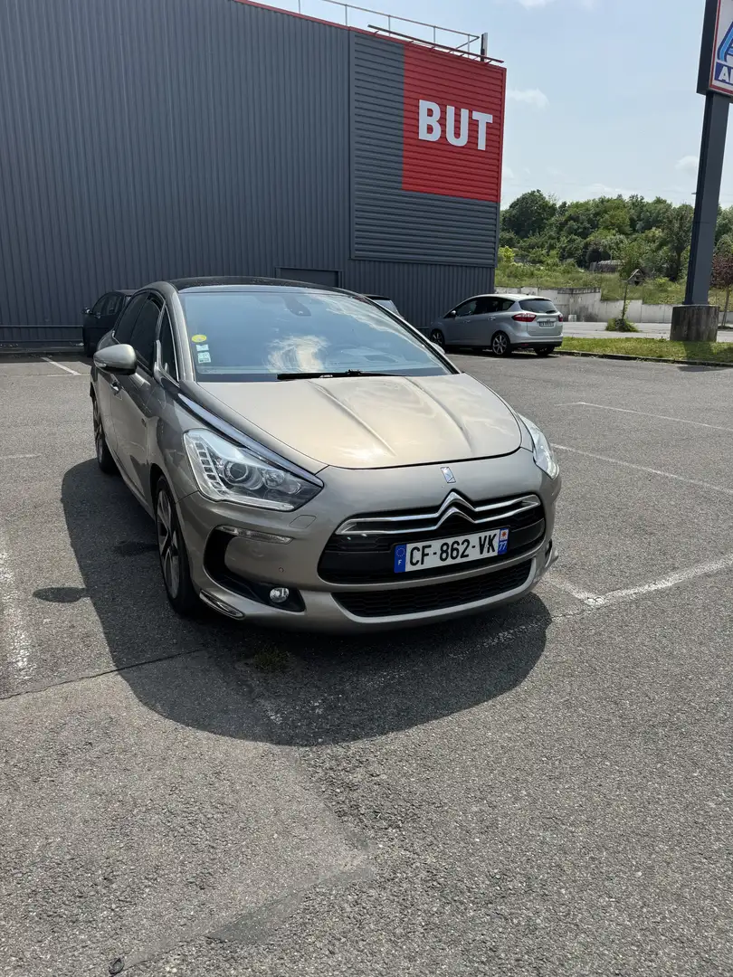 Citroen DS5 DS5 Hybrid4 Sport Chic BMP6 Or - 1