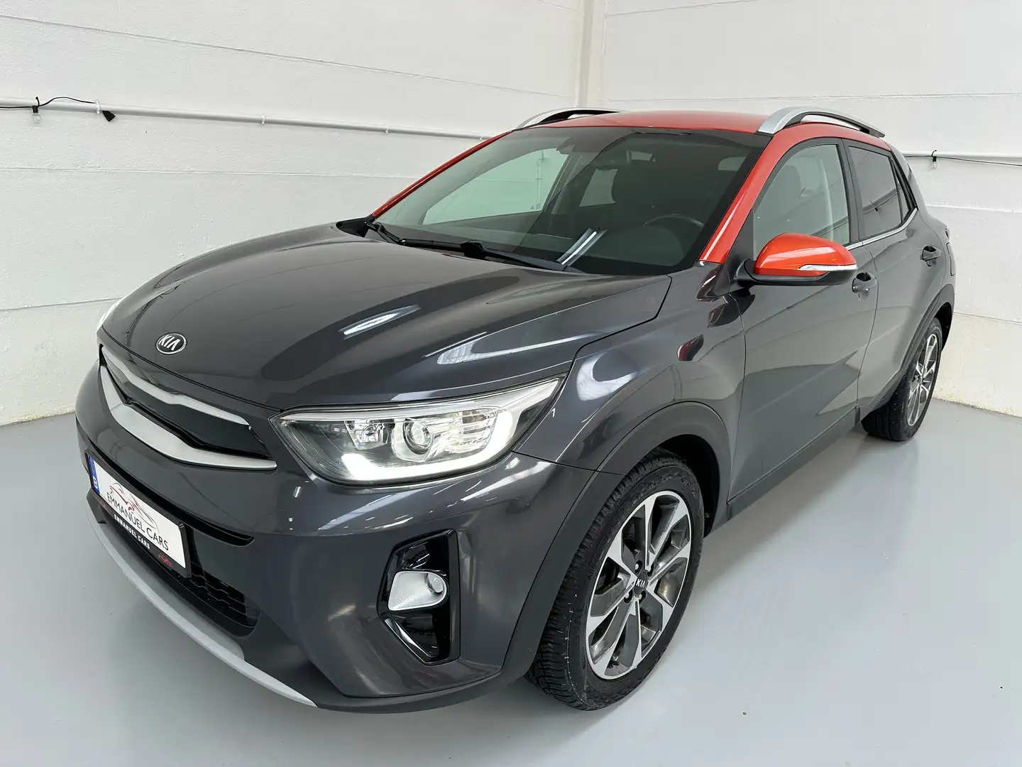 Kia Stonic 1.4i Bi-Tons. FULL OPTIONS (Cuir+Alu+CarPlay+...) Gris - 2
