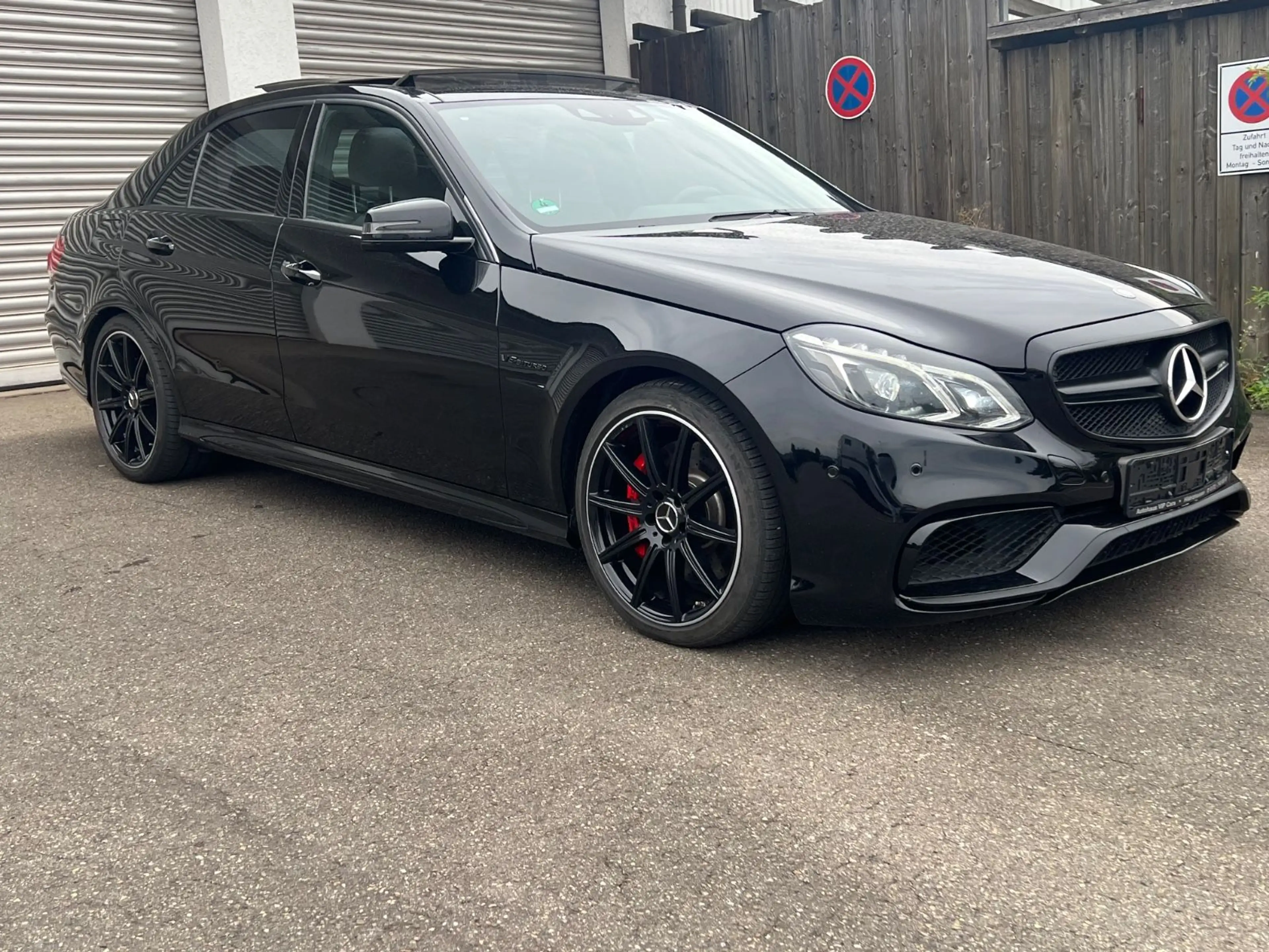 Mercedes-Benz E 63 AMG E63 AMG*Limousine*4MATIC*LED*SITZLÜFTU*PANORAMA* — photo 4