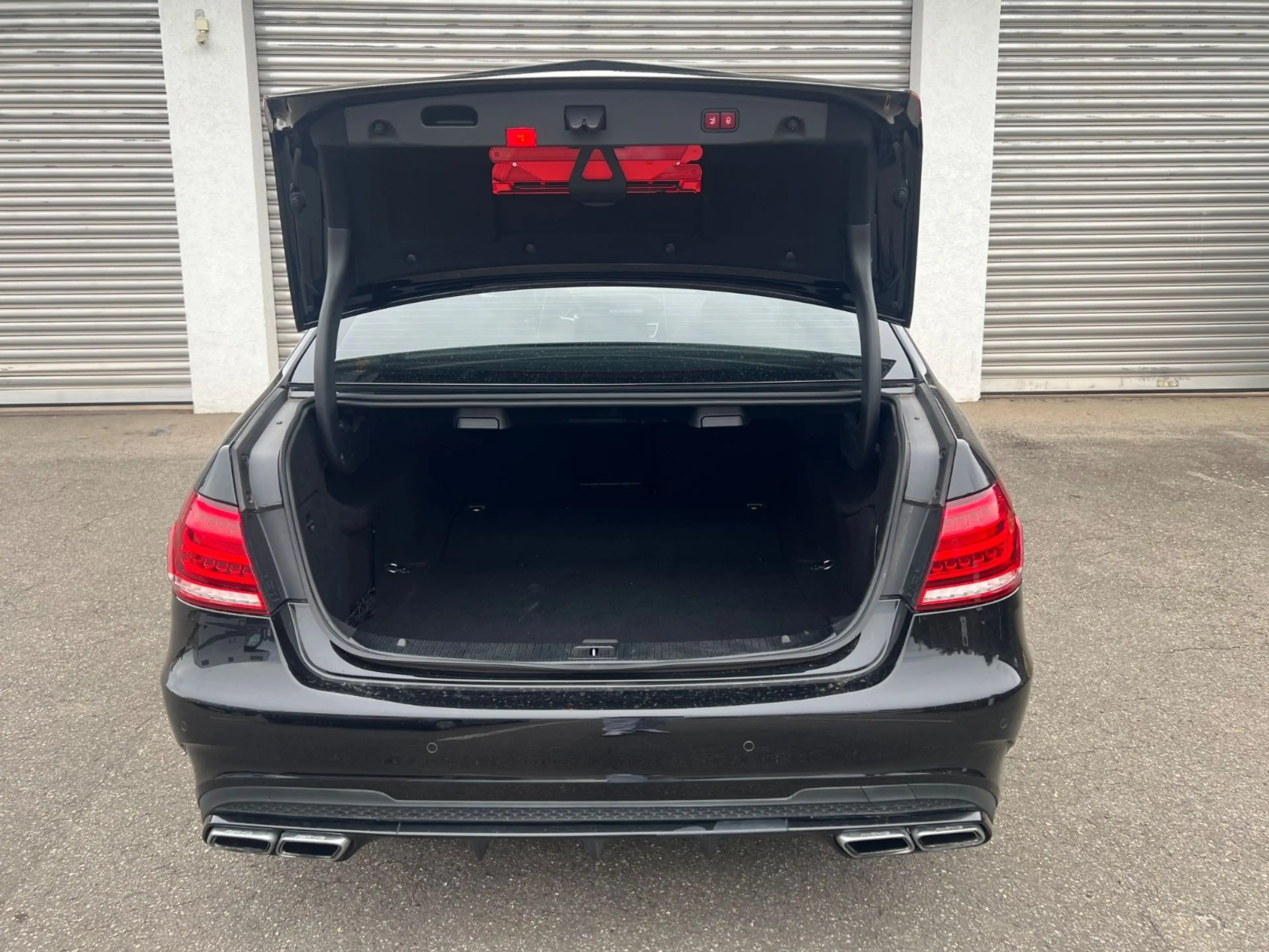 Mercedes-Benz E 63 AMG E63 AMG*Limousine*4MATIC*LED*SITZLÜFTU*PANORAMA* — photo 10