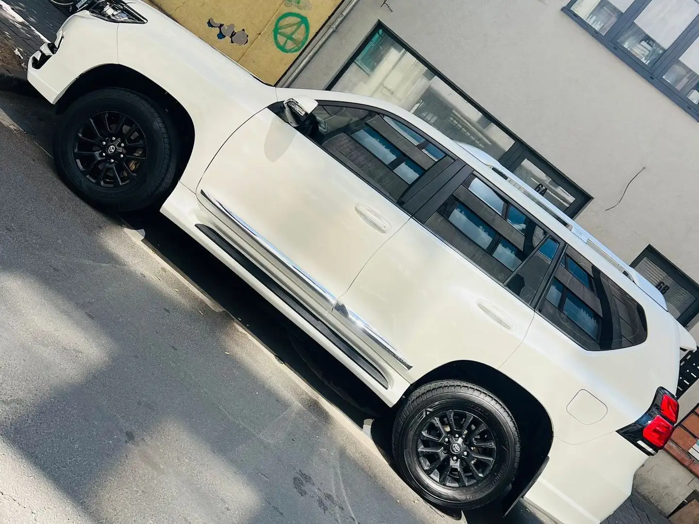 Toyota Land Cruiser 3.0 D-4D Premium Weiß - 2