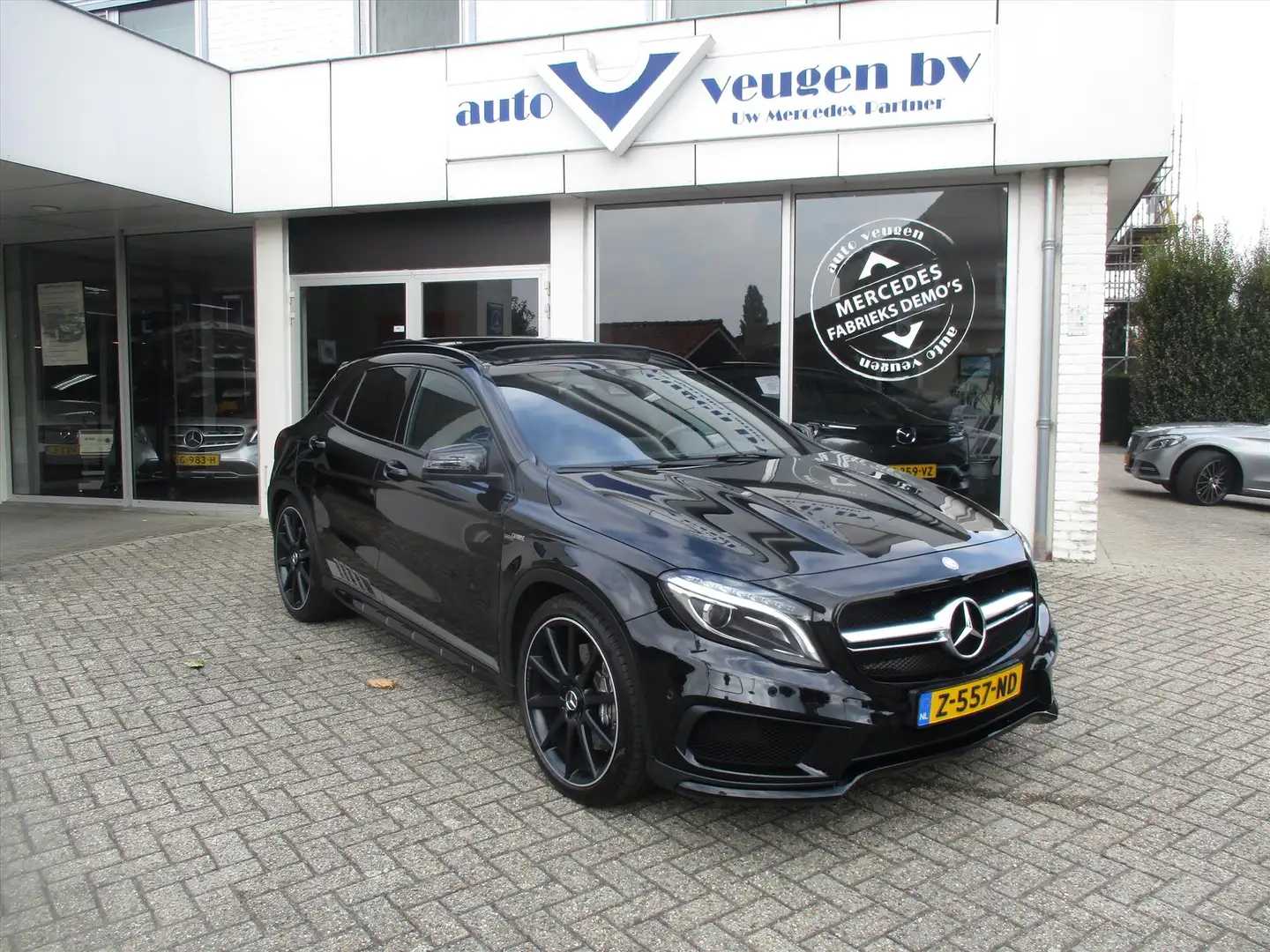 Mercedes-Benz GLA 45 AMG 400 pk AMG SPEEDSHIFT 4MATIC Zwart - 1
