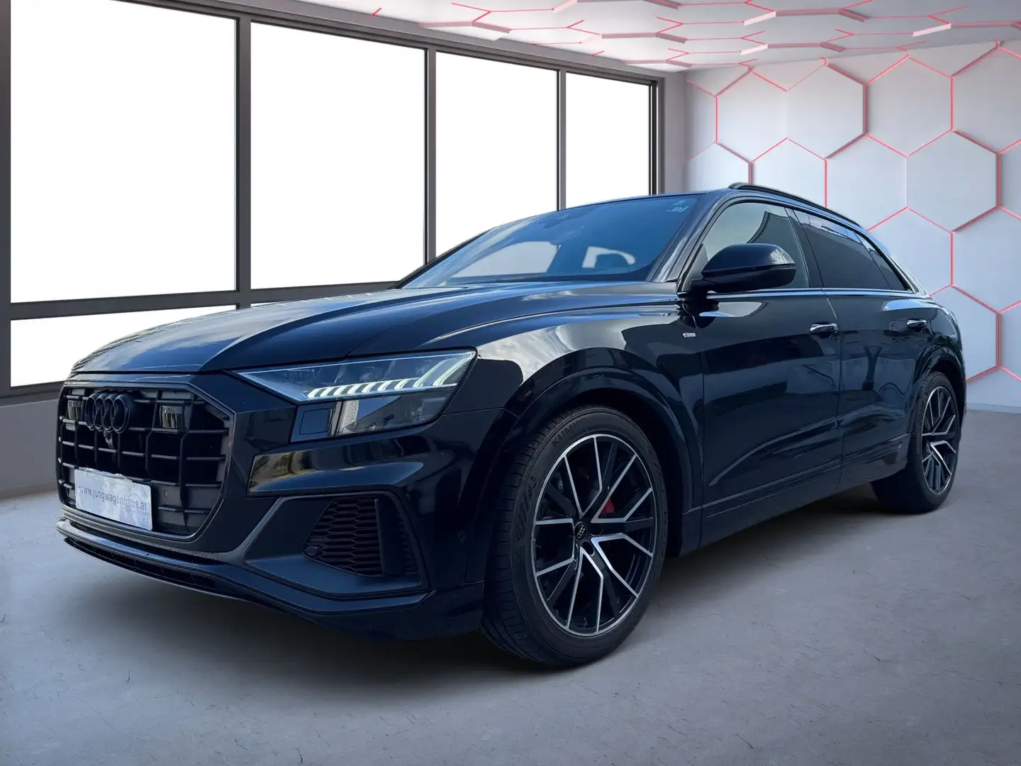 Audi Q8 50 Mild-Hybrid TDI quattro Aut. NP 137.532.- Schwarz - 1