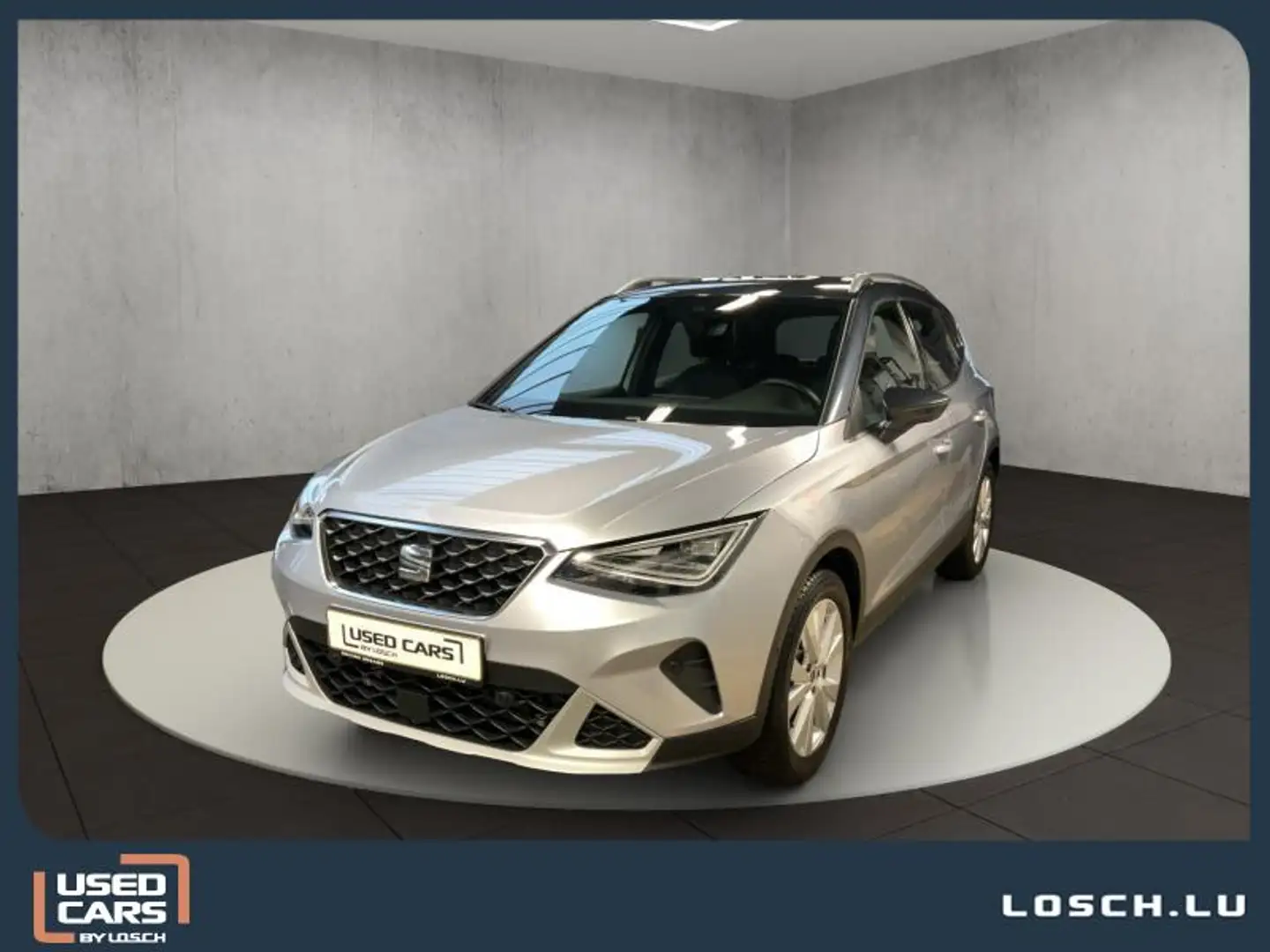 SEAT Arona Xperience+LED+Navi+Digital Gris - 1