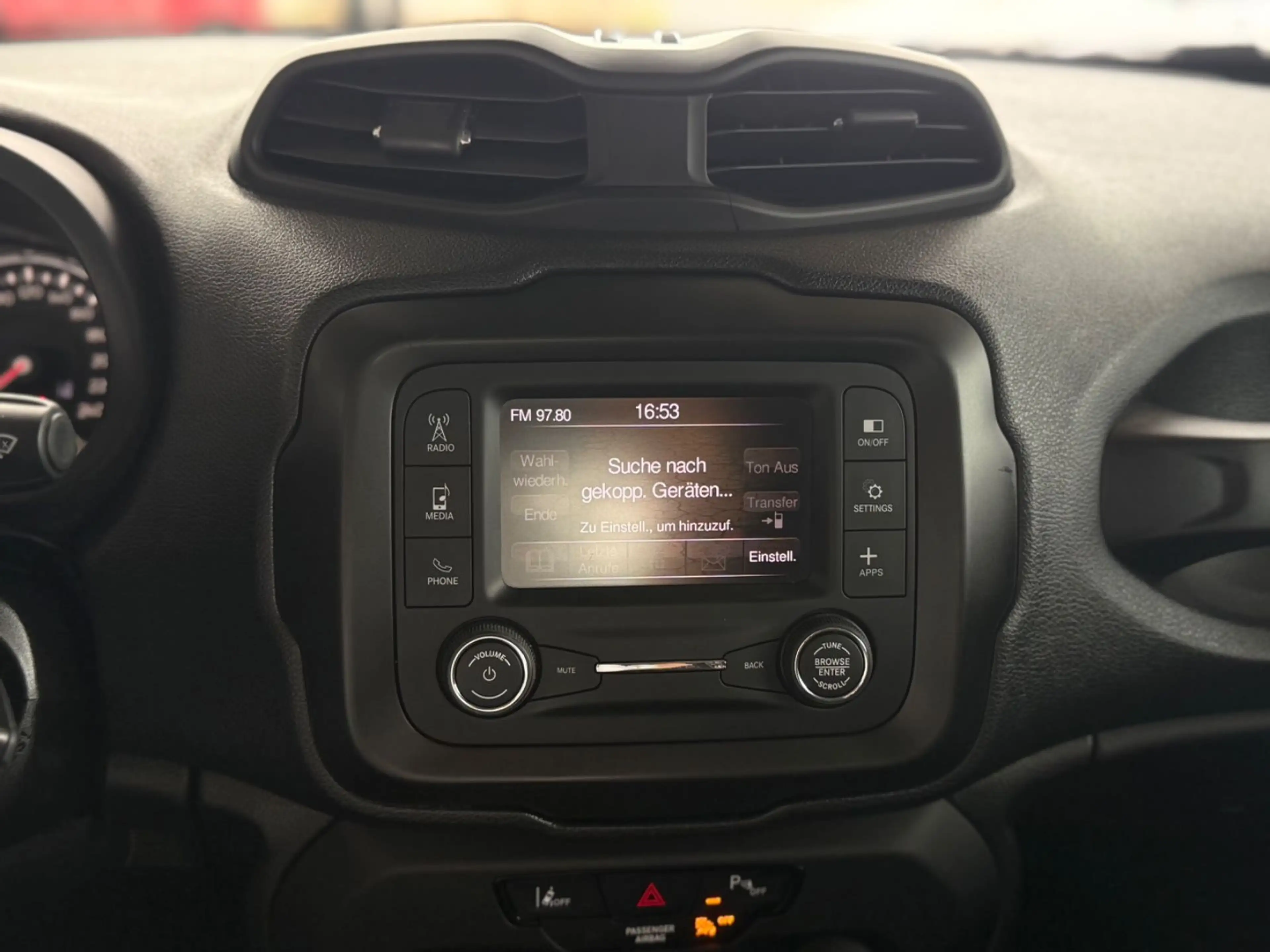 Jeep Renegade Longitude FWD — photo 10