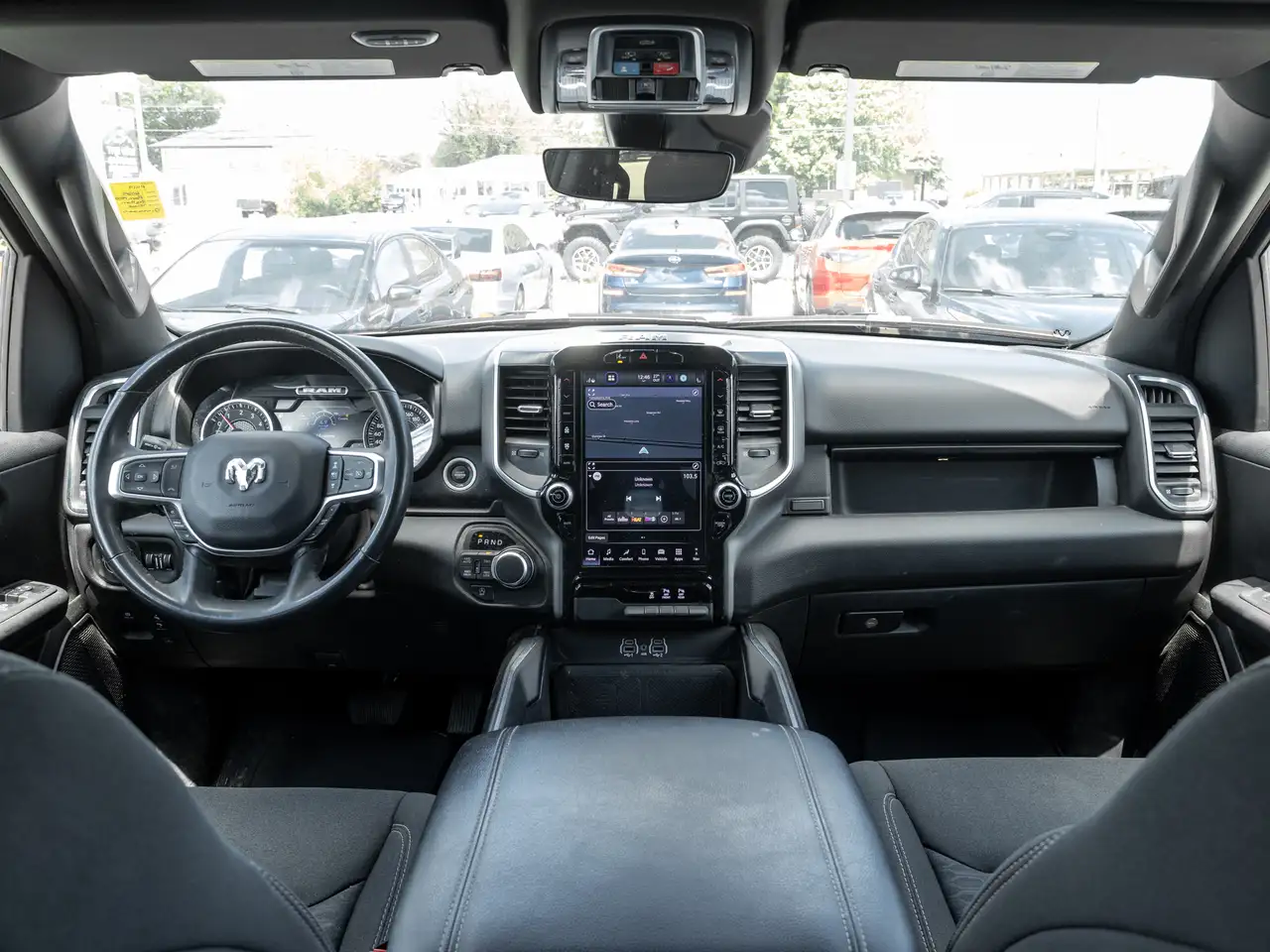 RAM 1500 снимка RAM 1500